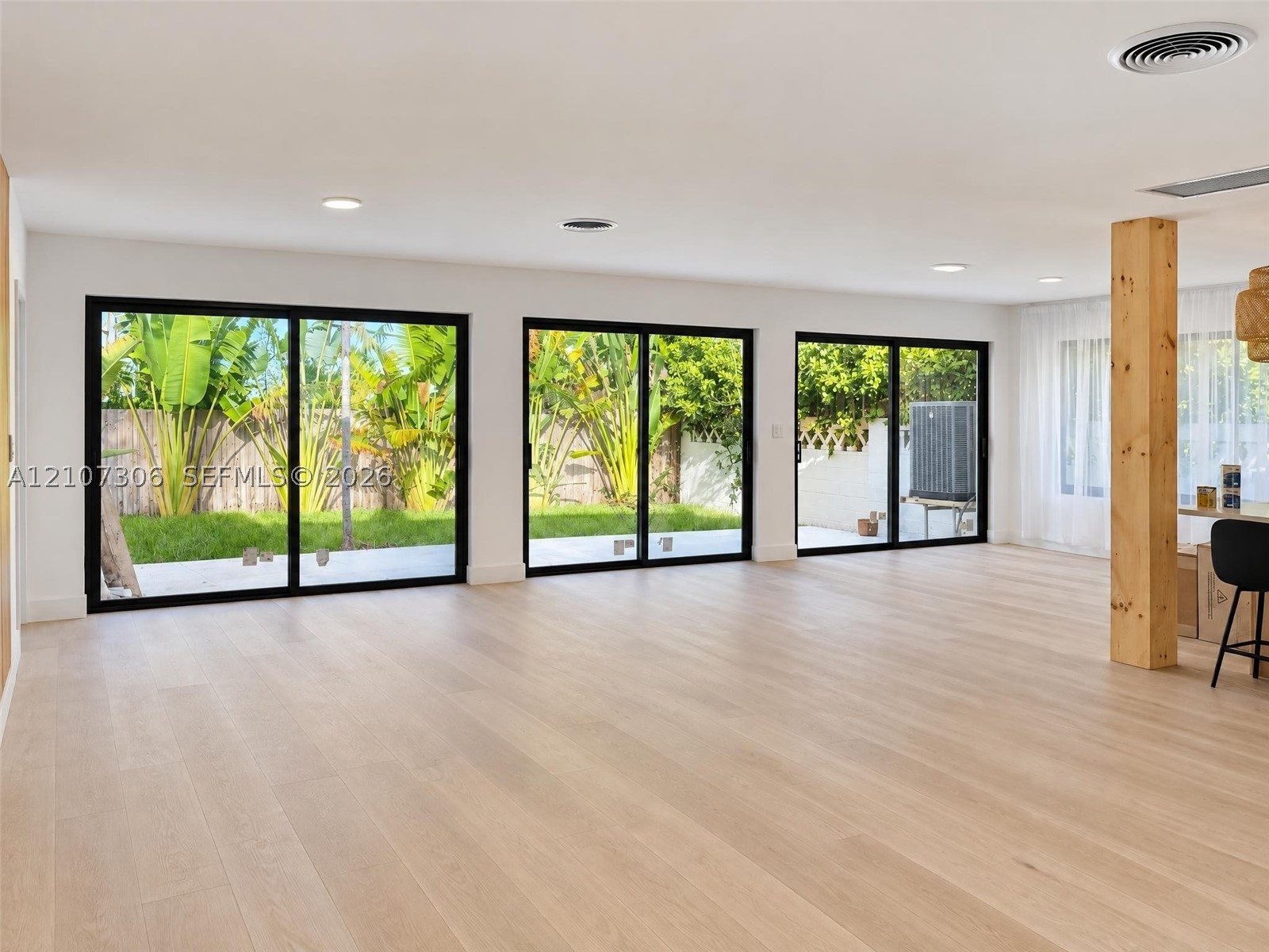 4322 Alton Rd Miami Beach, FL 33140