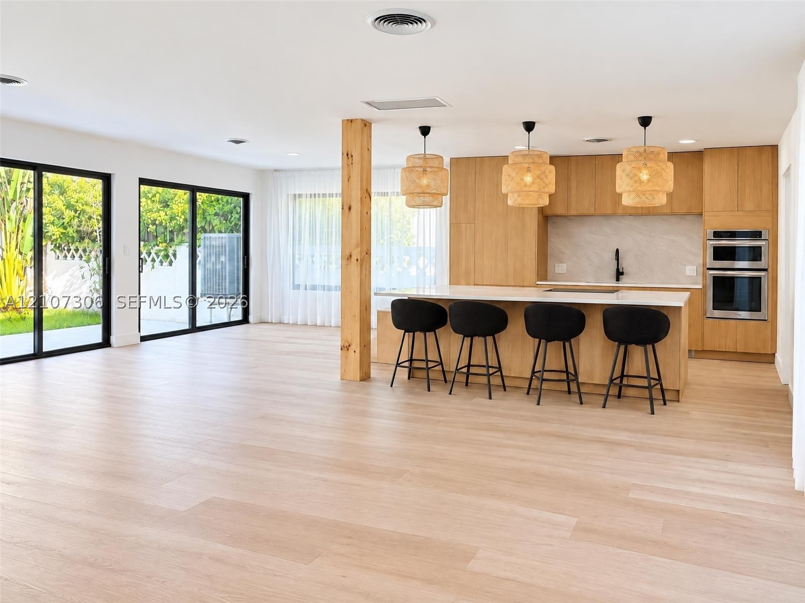 4322 Alton Rd Miami Beach, FL 33140