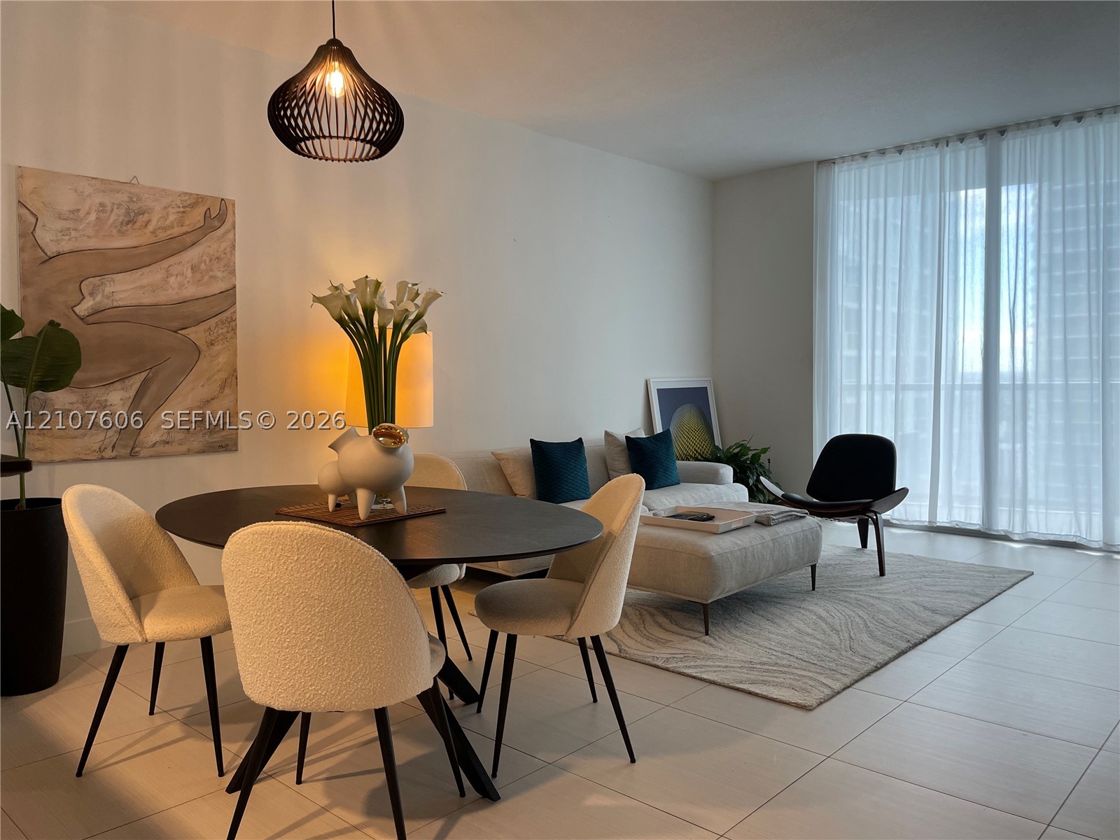 1060 Brickell Ave #2413