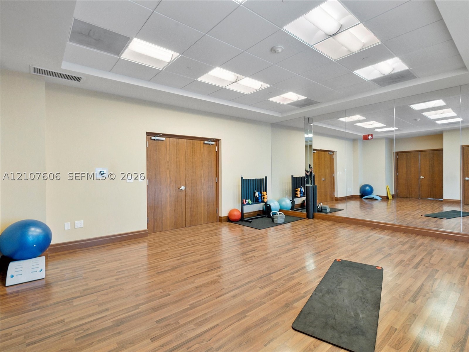 image 1060 Brickell - 106026