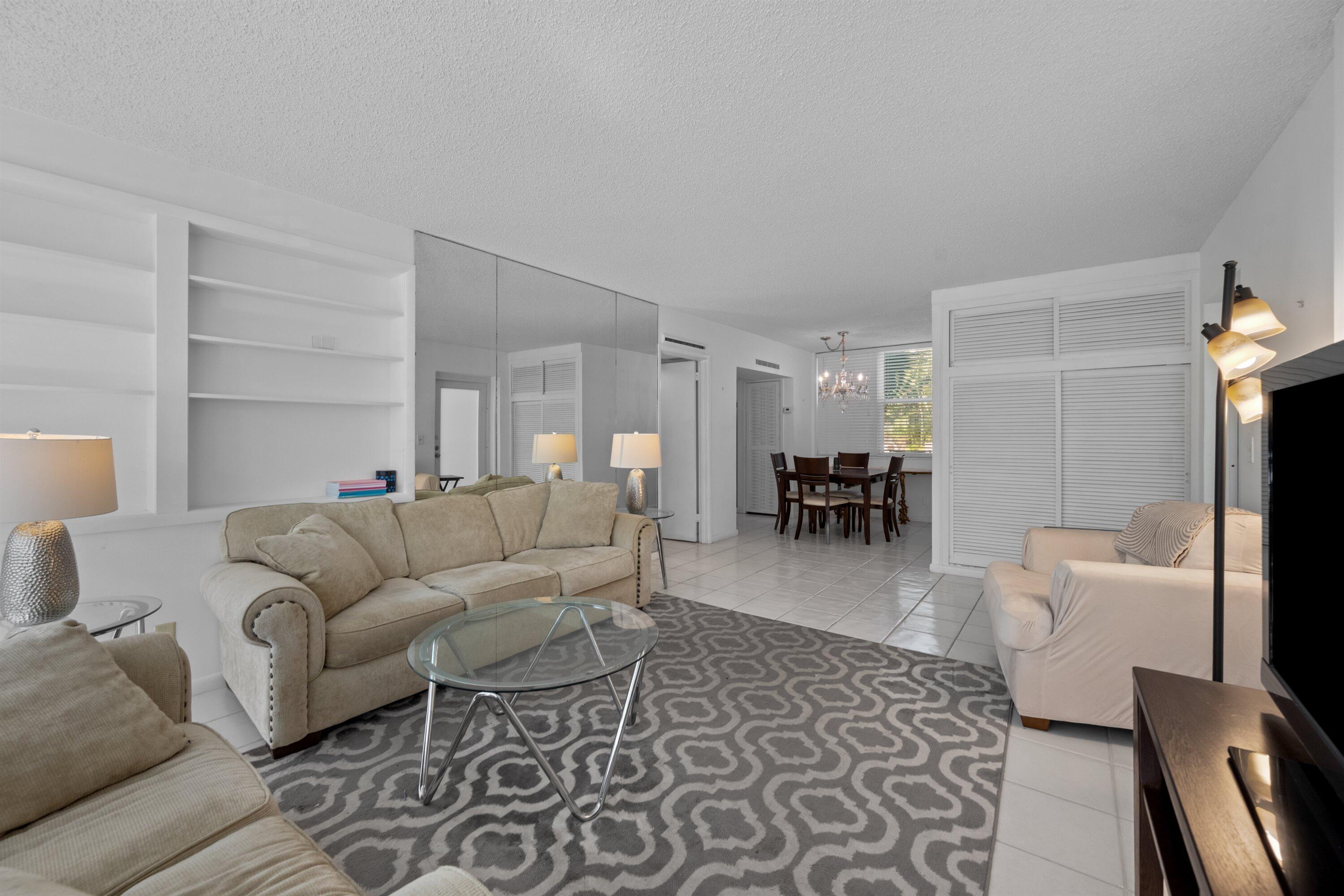 401 Peruvian #1010 Palm Beach, FL 33480