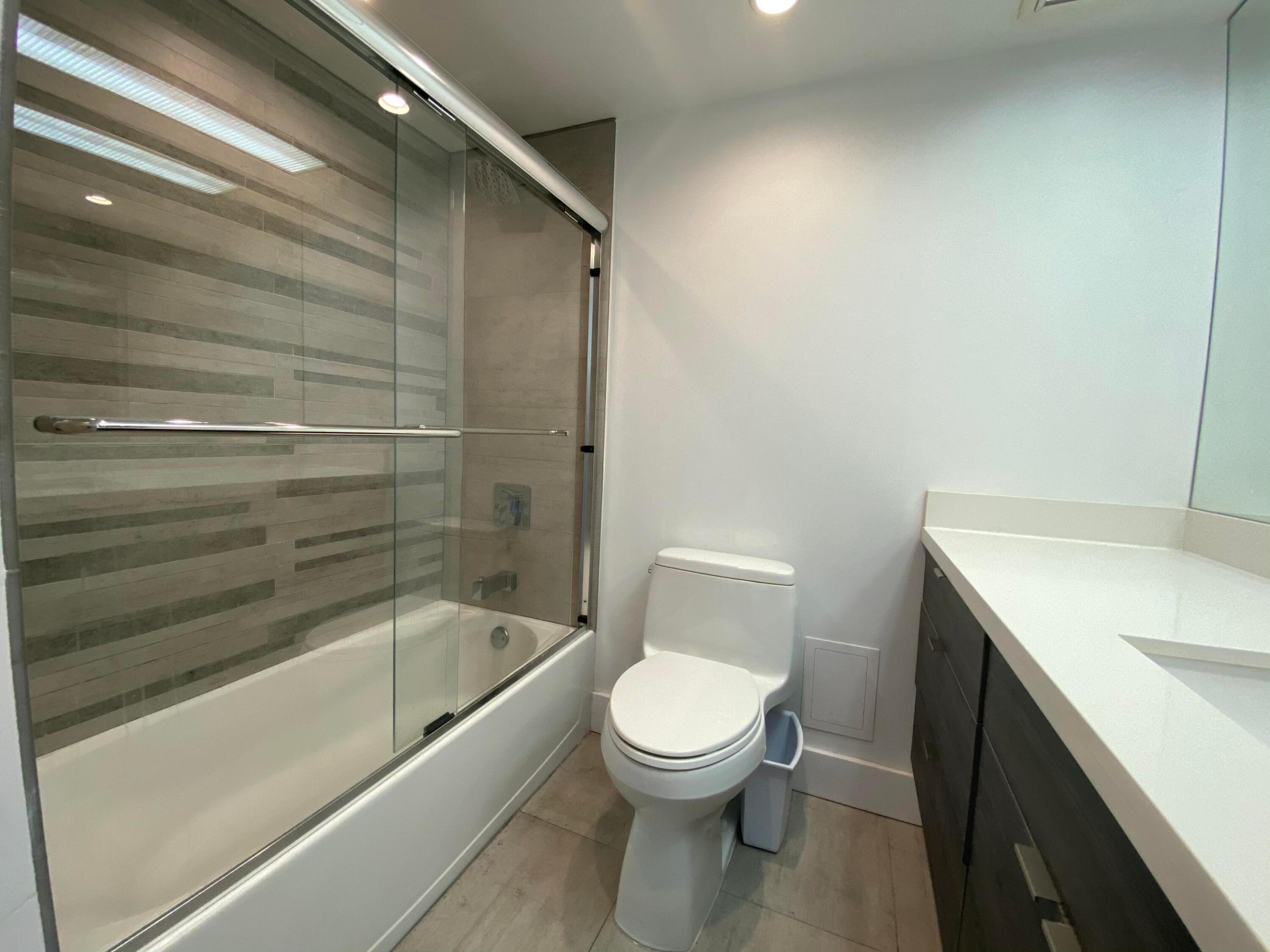 5401 Collins #620 Miami Beach, FL 33140