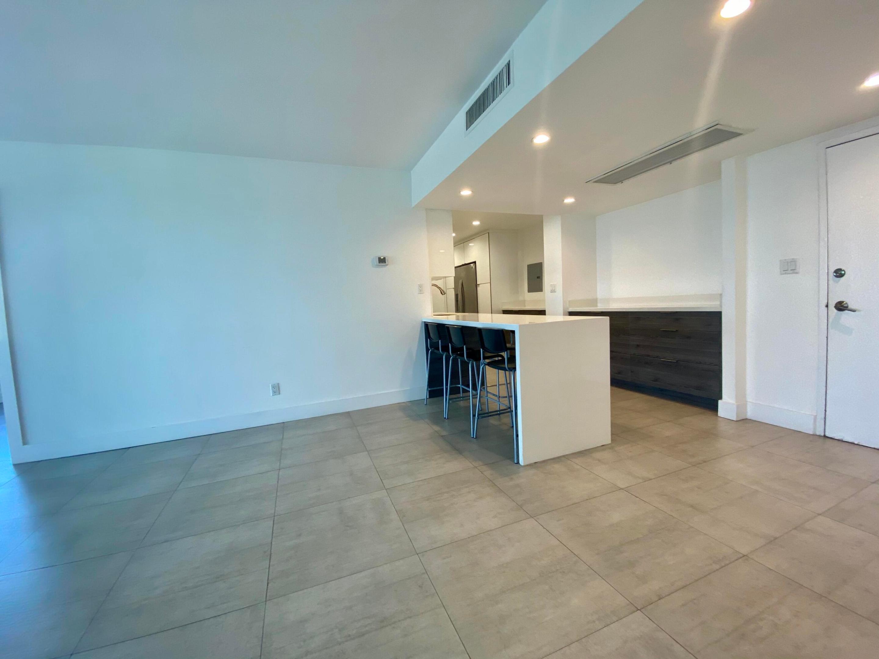 5401 Collins #620 Miami Beach, FL 33140
