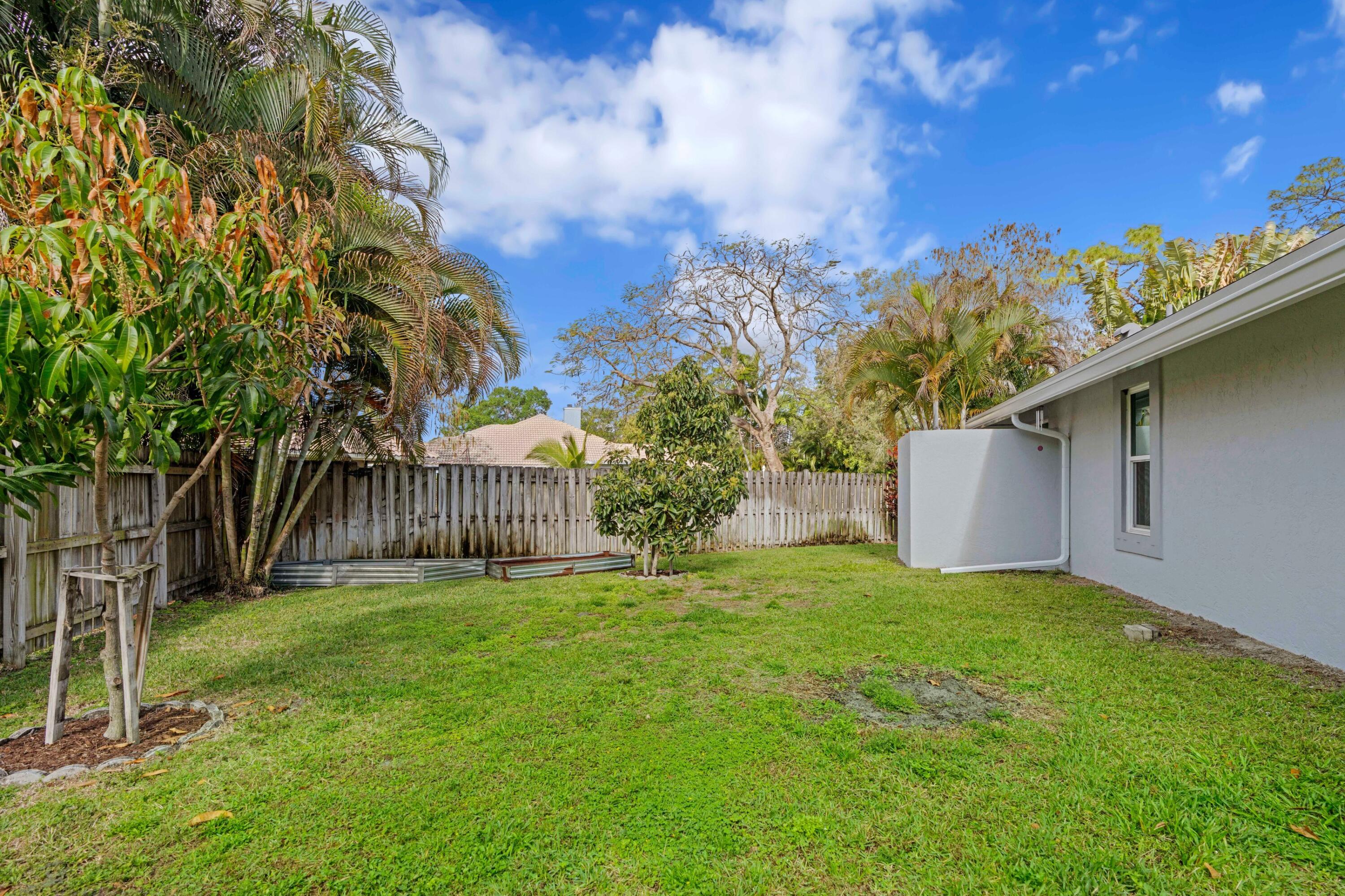 551 Kingsbury Wellington, FL 33414