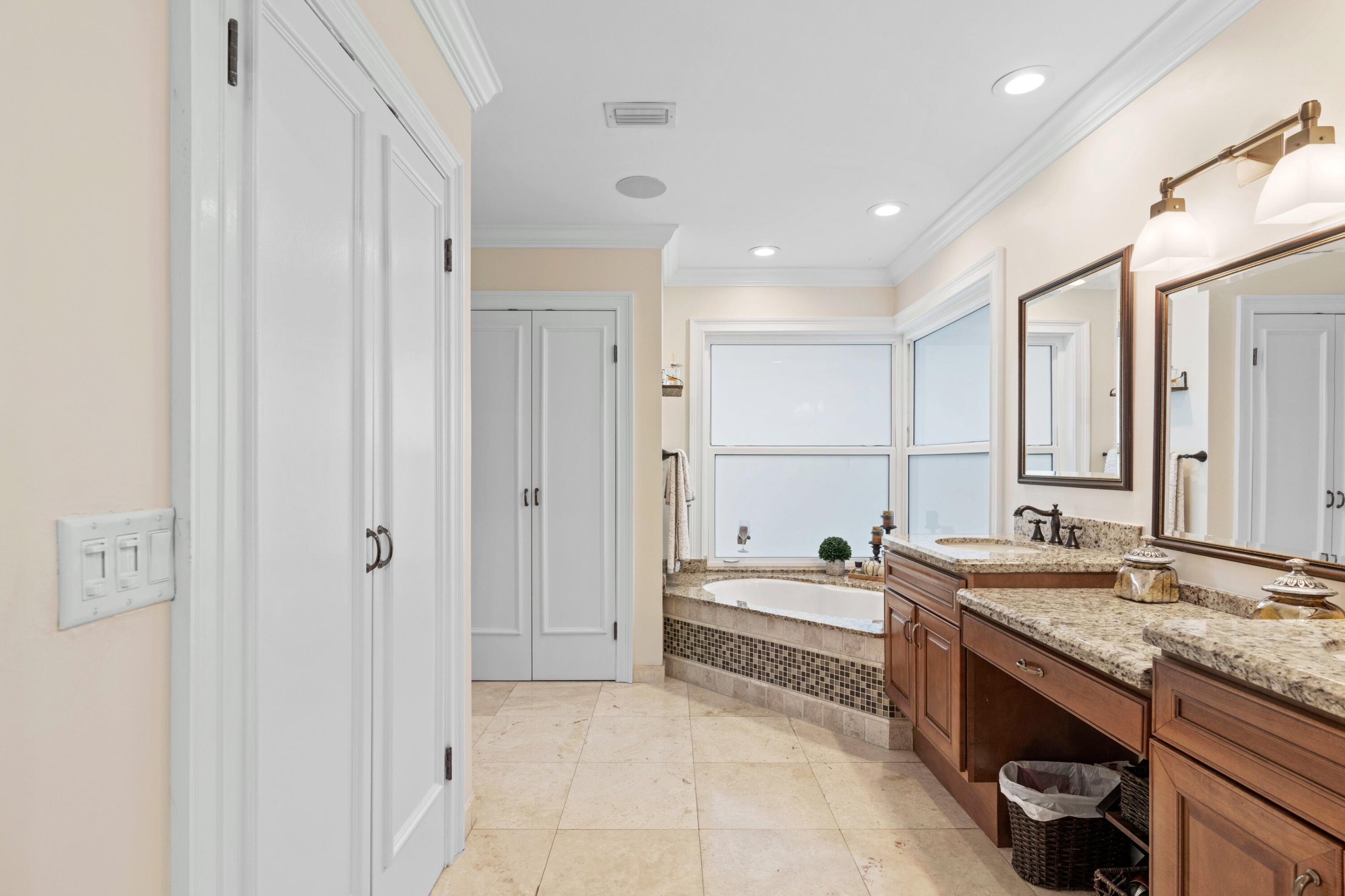 551 Kingsbury Wellington, FL 33414