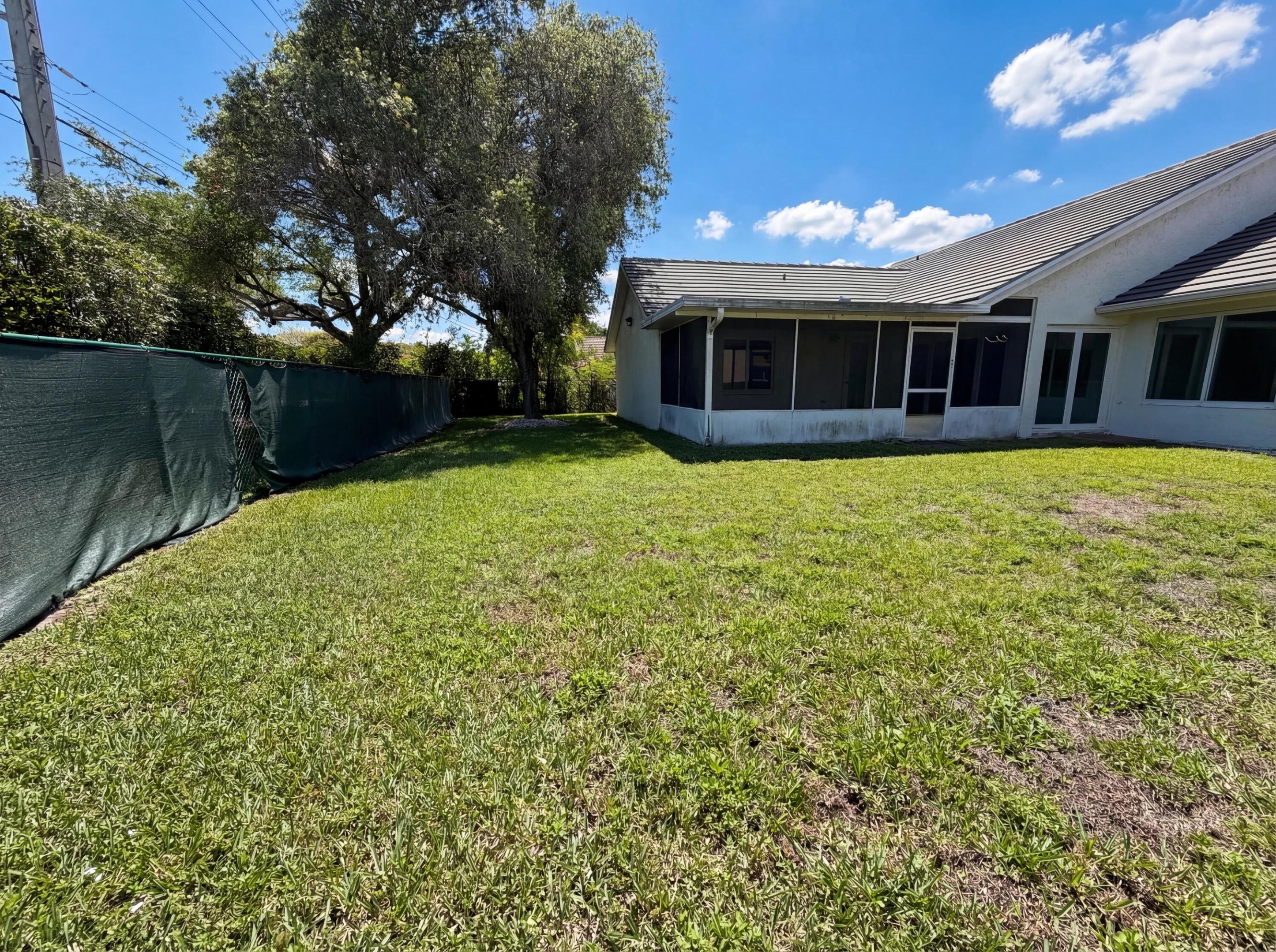 1179 NW 161st Pembroke Pines, FL 33028