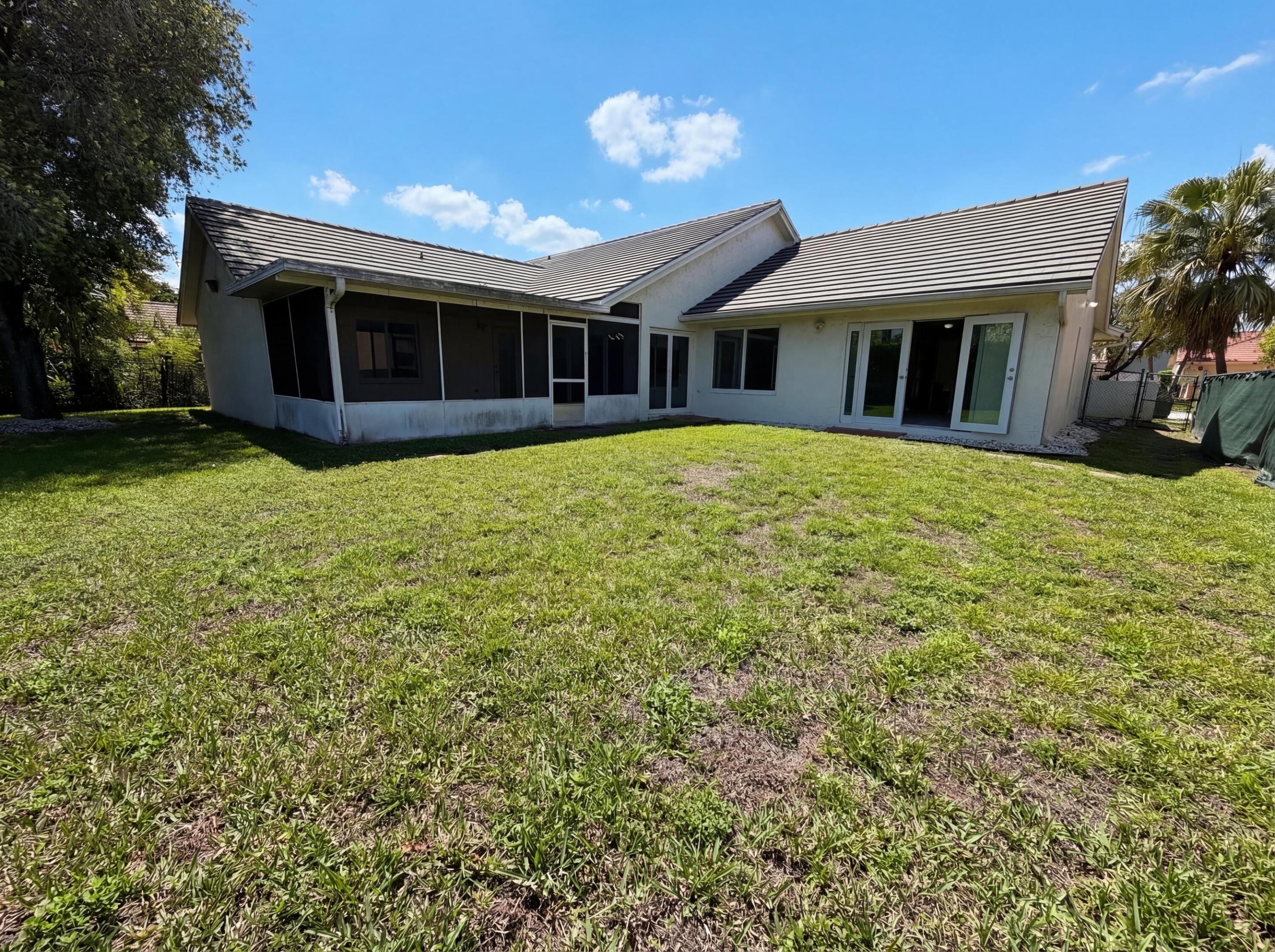 1179 NW 161st Pembroke Pines, FL 33028