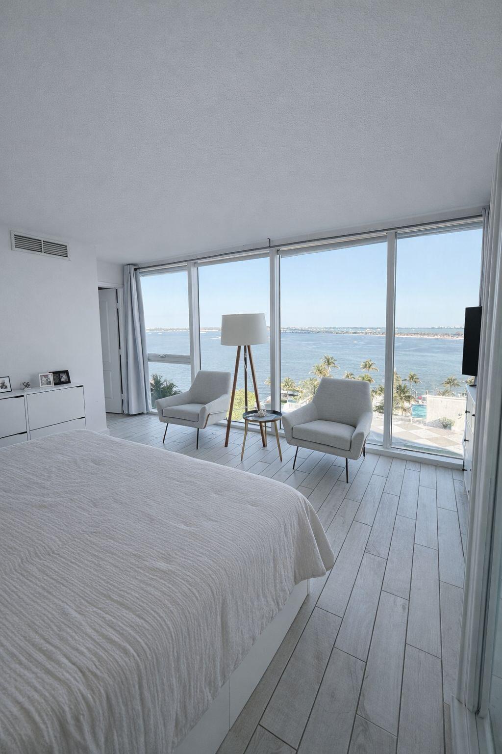 image Skyline on Brickell11