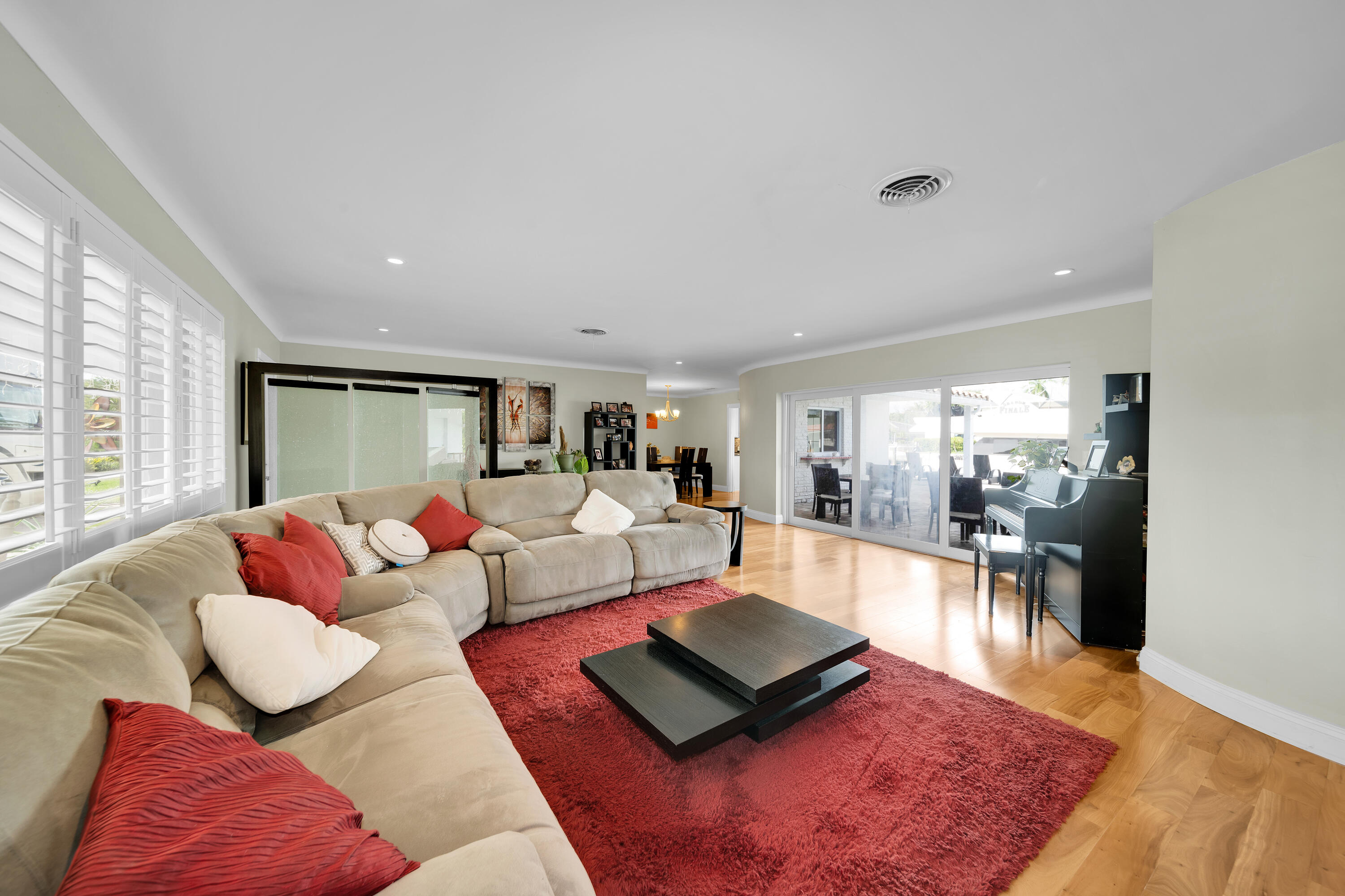 2401 SE 8th Pompano Beach, FL 33062