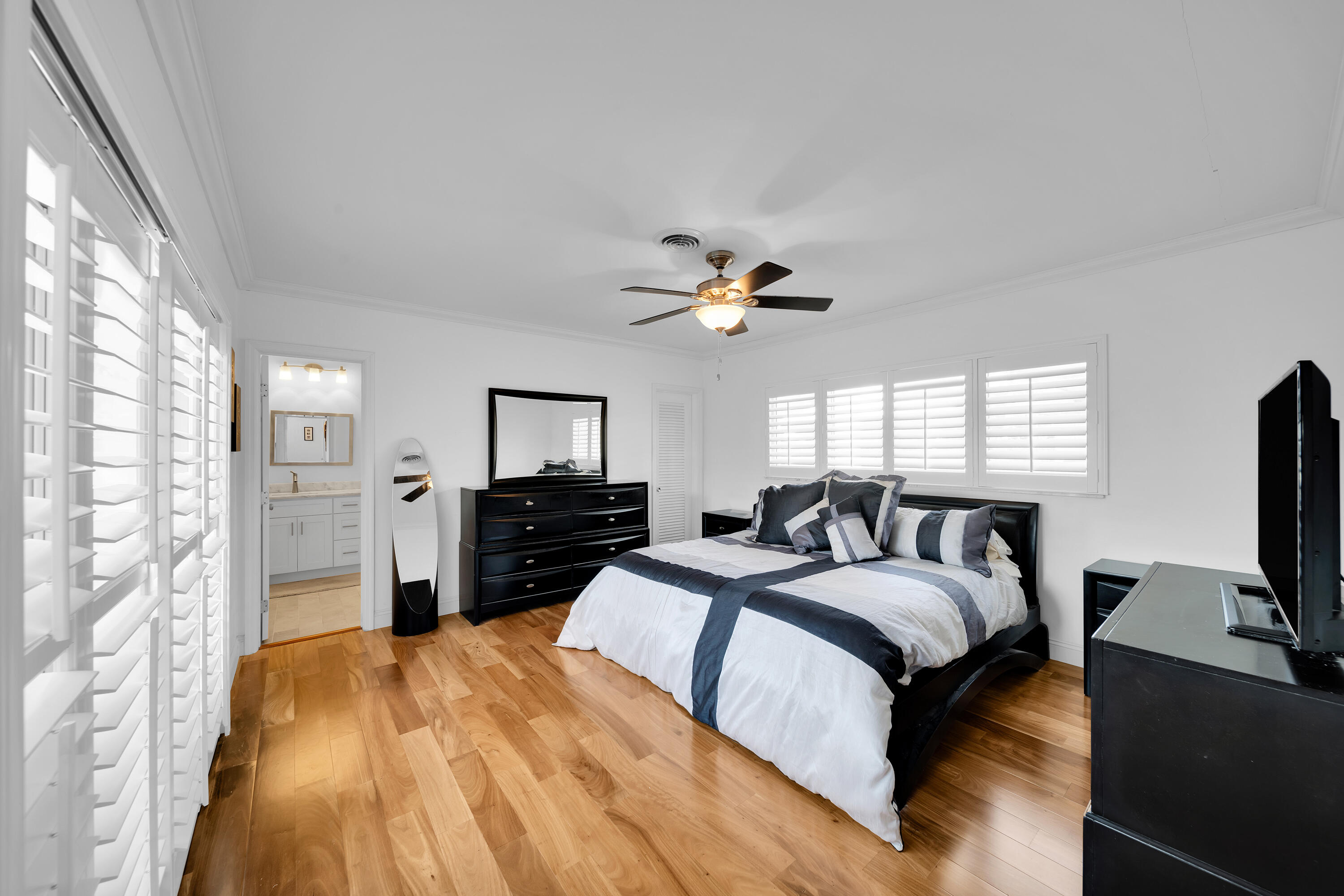 2401 SE 8th Pompano Beach, FL 33062