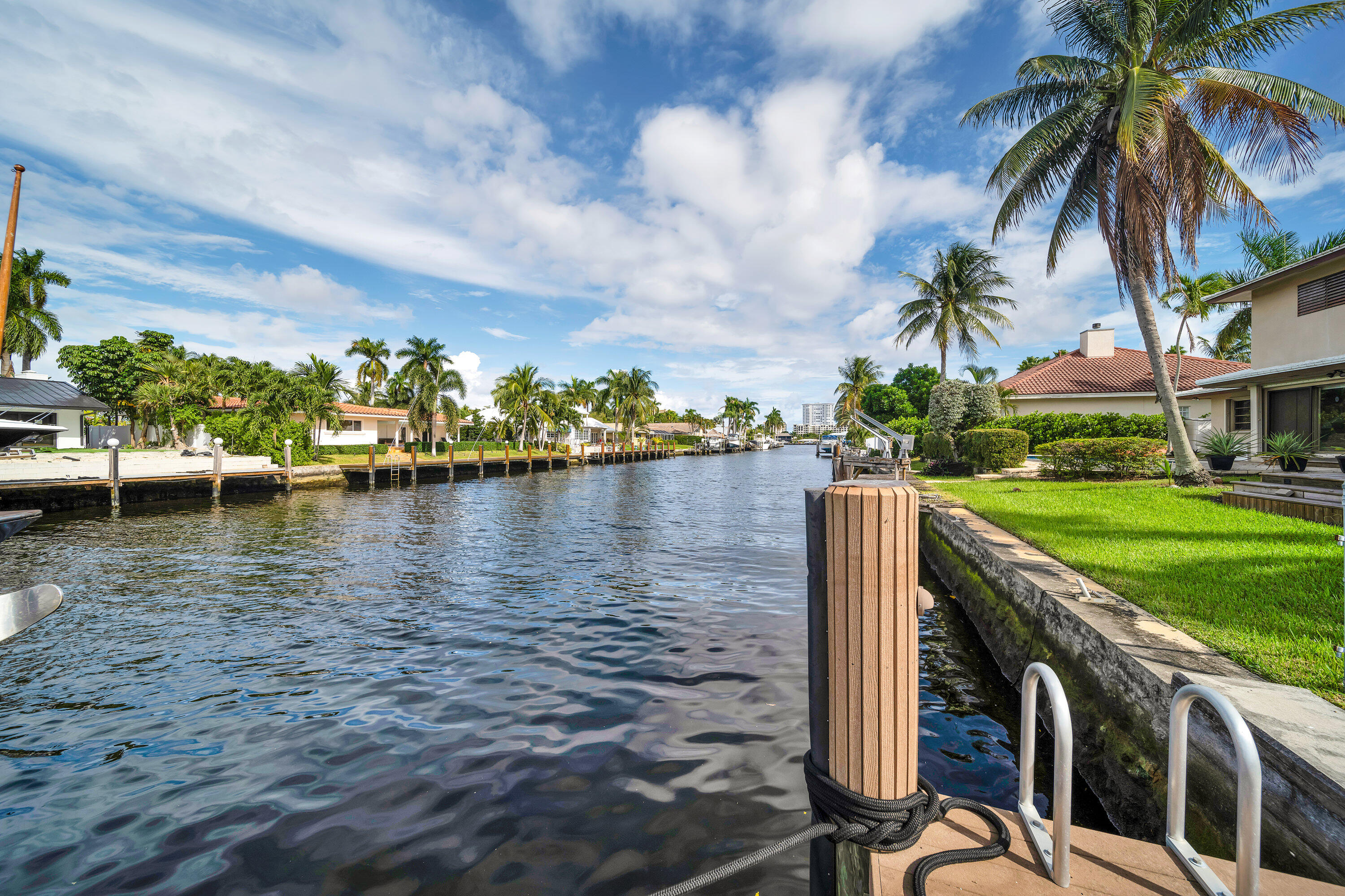 2401 SE 8th Pompano Beach, FL 33062