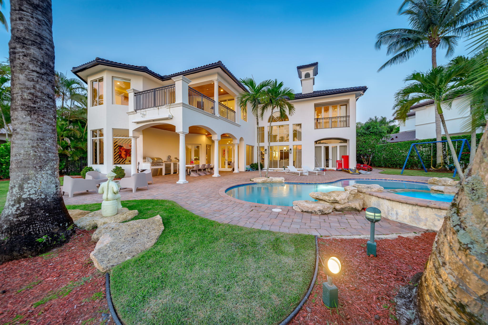 17593 Middle Lk