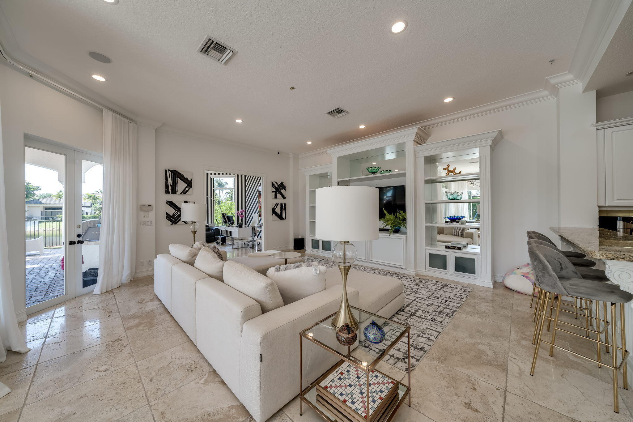 17593 Middle Lk Boca Raton, FL 33496