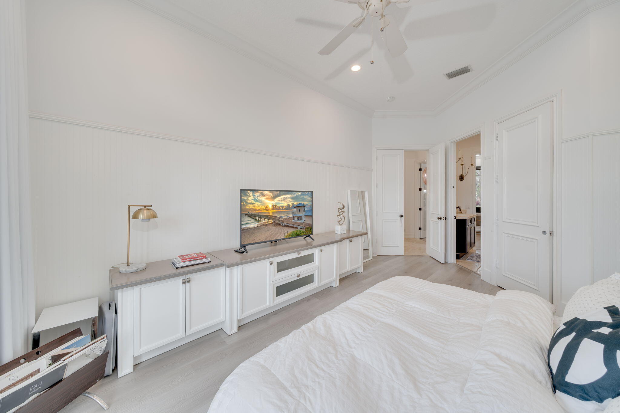 17593 Middle Lk Boca Raton, FL 33496