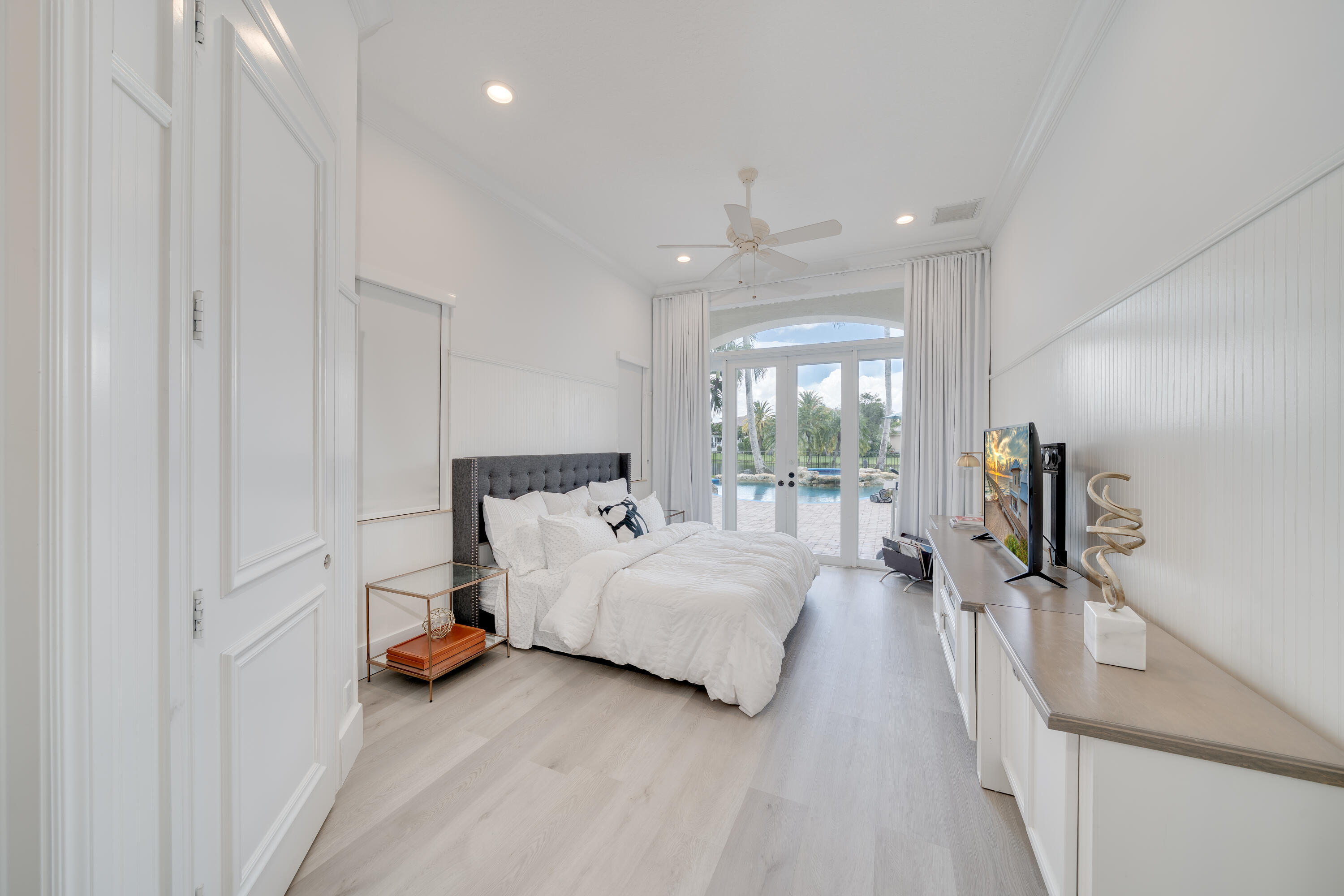 17593 Middle Lk Boca Raton, FL 33496