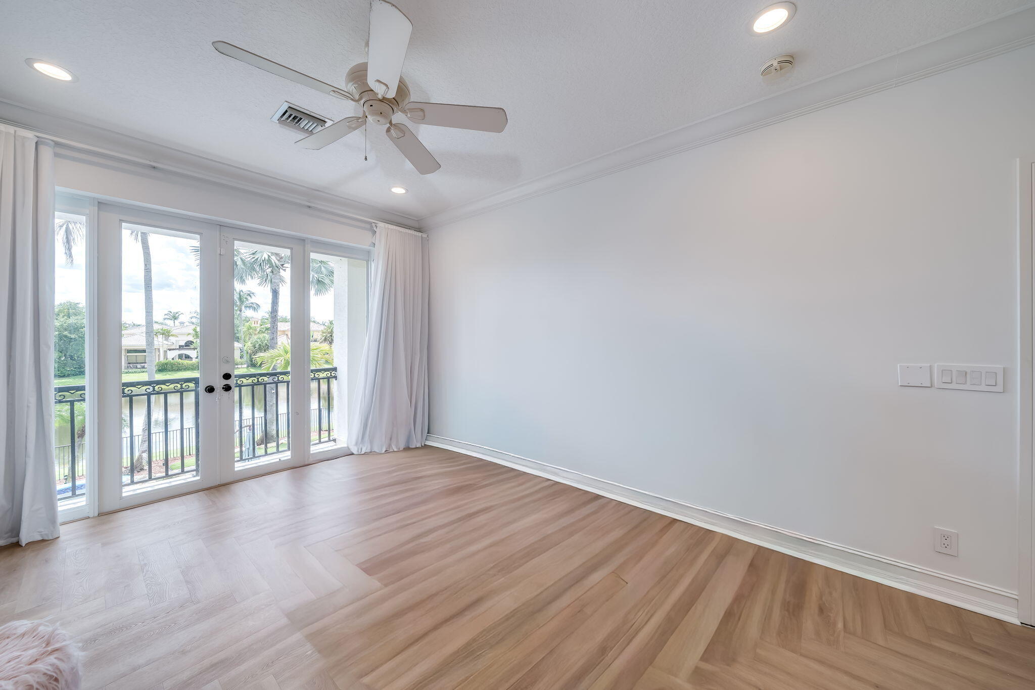 17593 Middle Lk Boca Raton, FL 33496