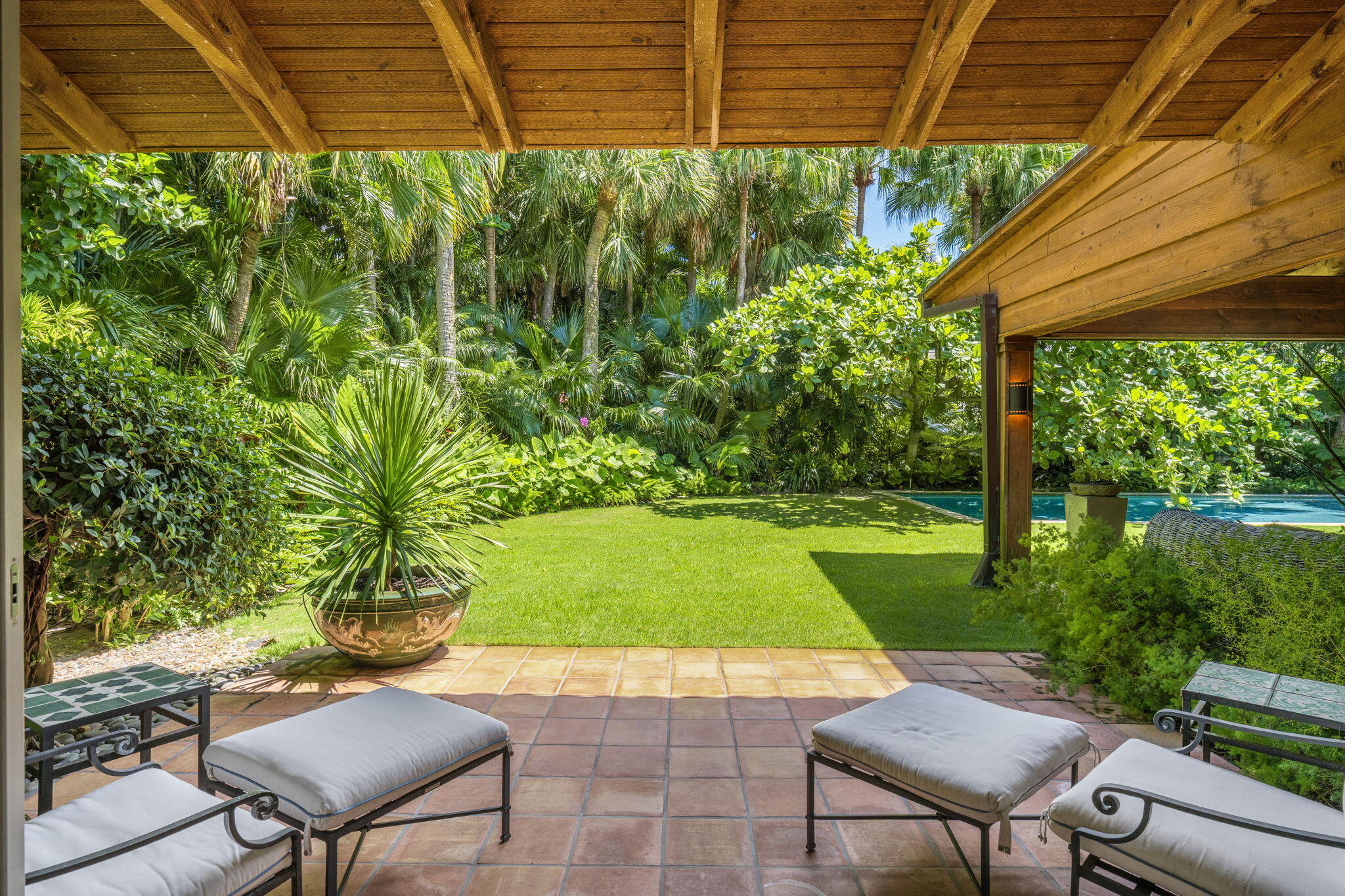 6 La Costa Palm Beach, FL 33480