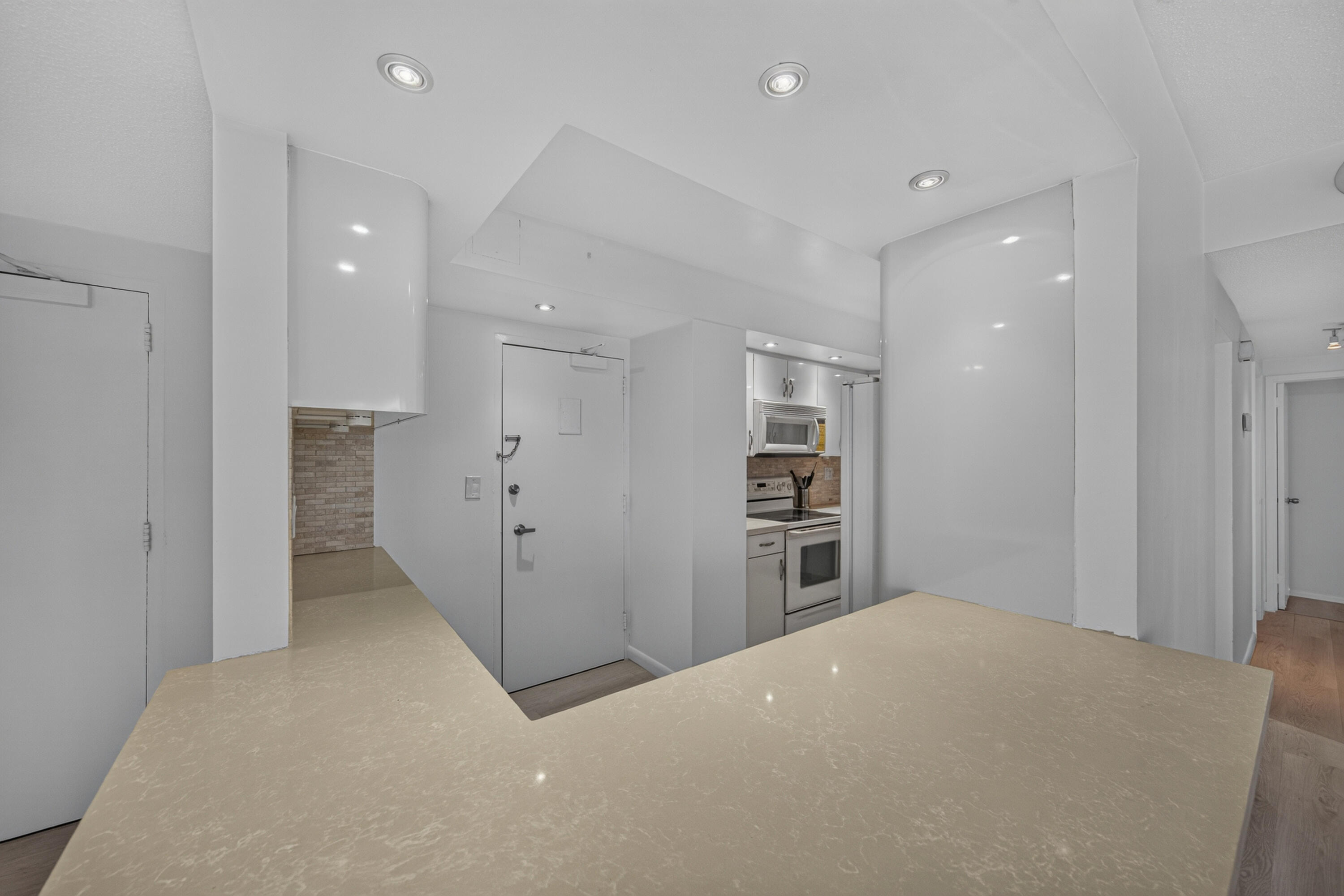 3800 Galt Ocean #1605 Fort Lauderdale, FL 33308