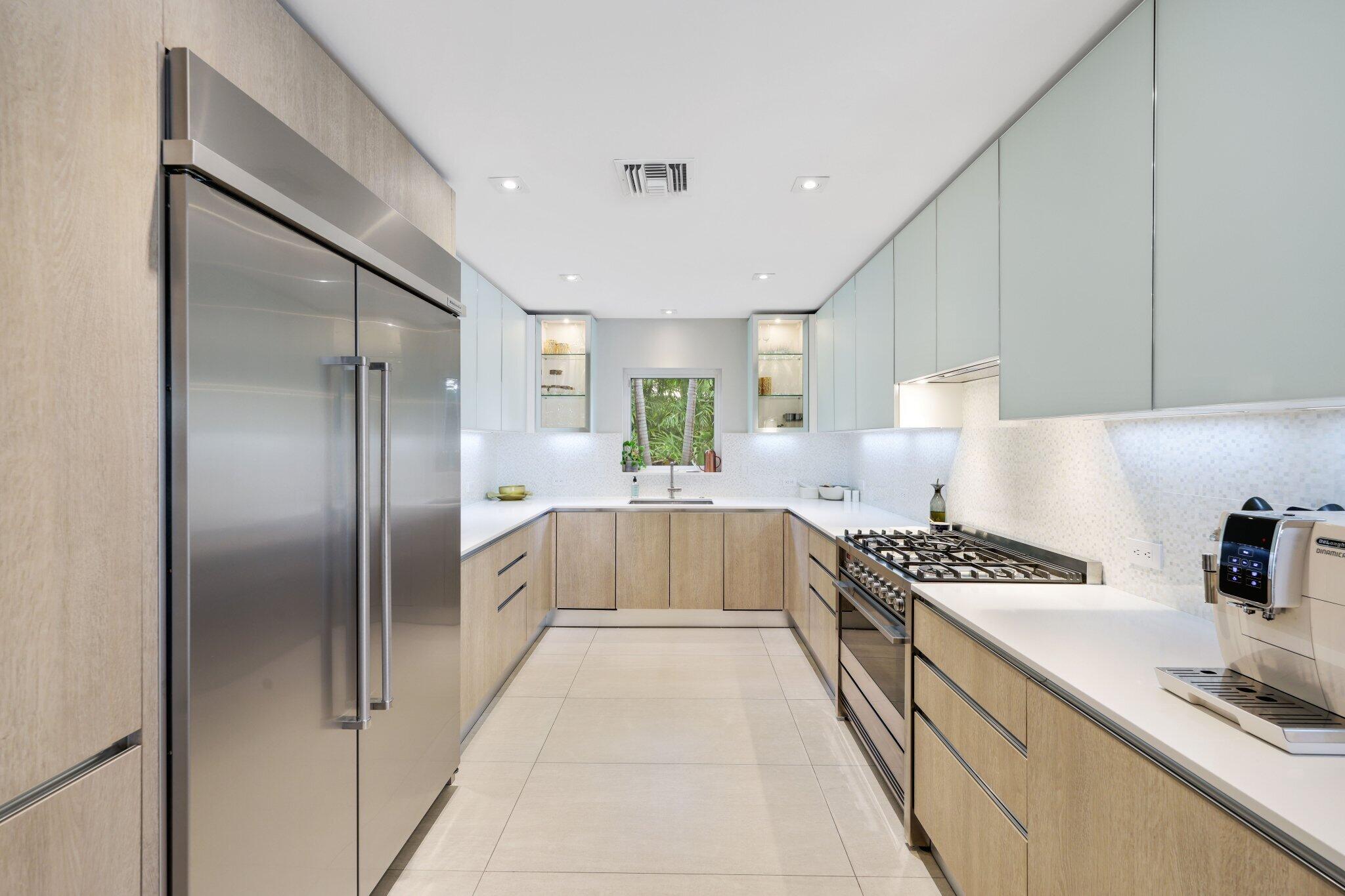 2124 Coral Shores Fort Lauderdale, FL 33306