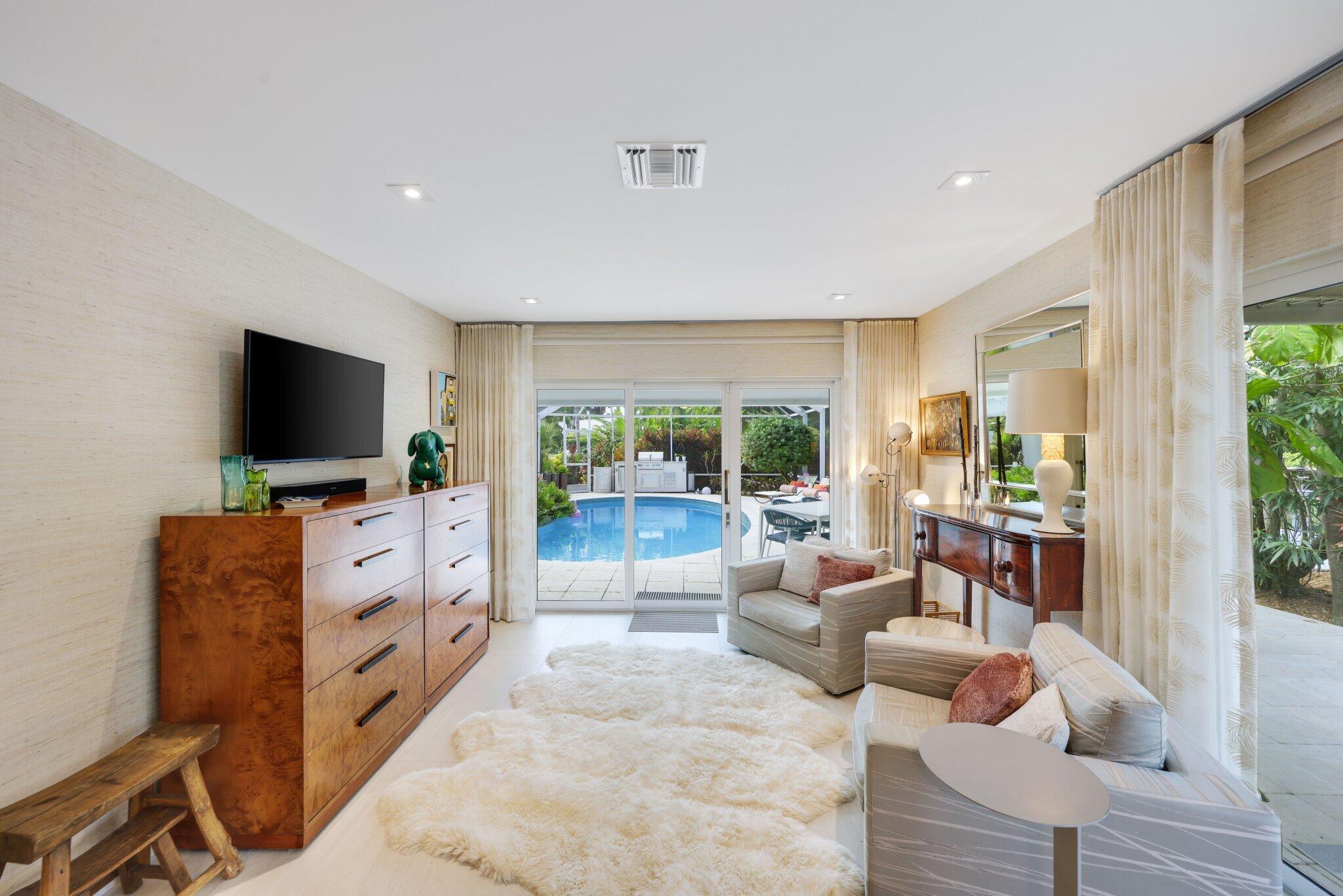 2124 Coral Shores Fort Lauderdale, FL 33306