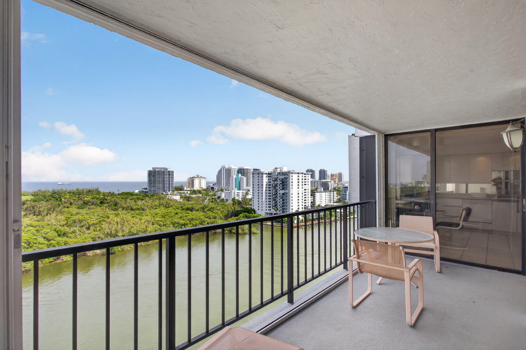 936 Intracoastal #16e