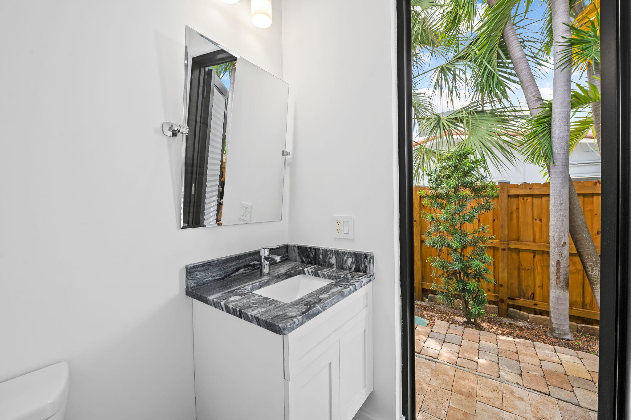 3209 Leigh Pompano Beach, FL 33062