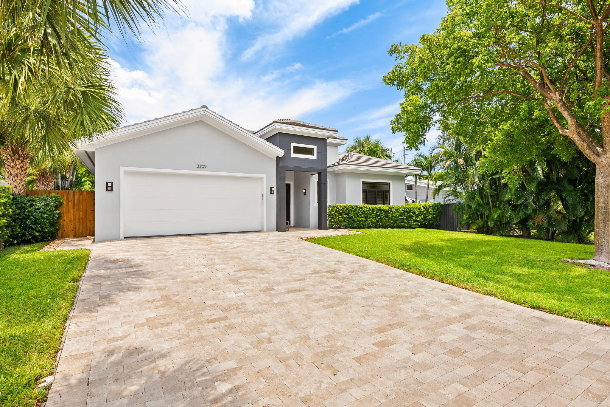 3209 Leigh Pompano Beach, FL 33062