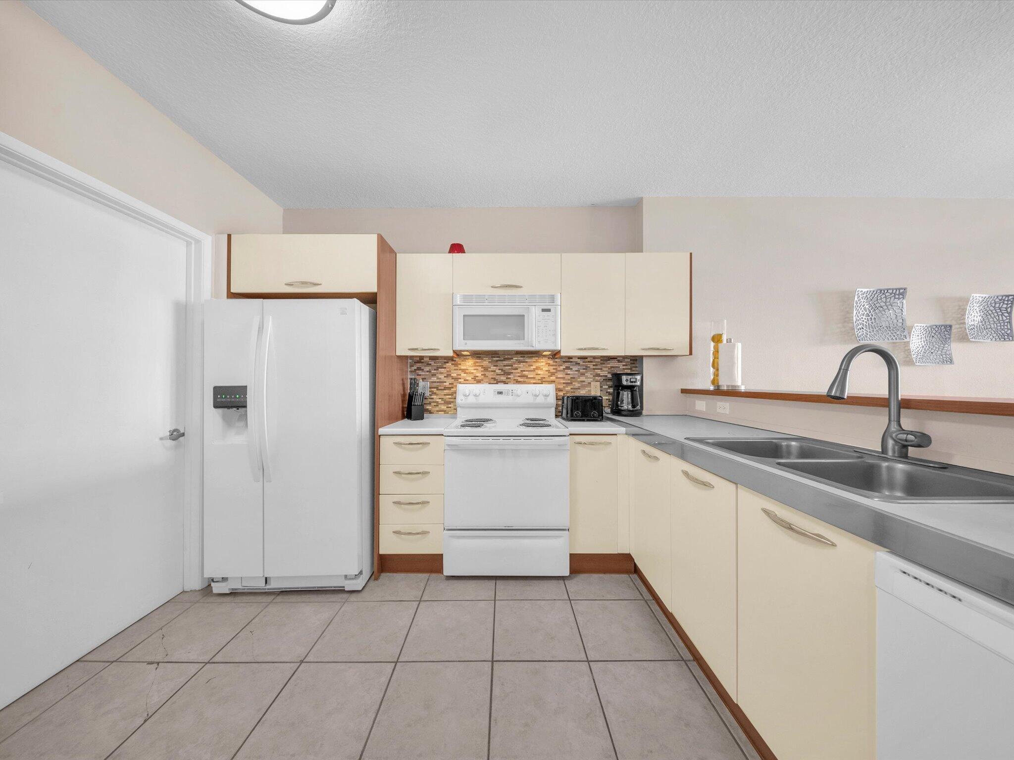 18100 N Bay Rd #707 Sunny Isles Beach, FL 33160