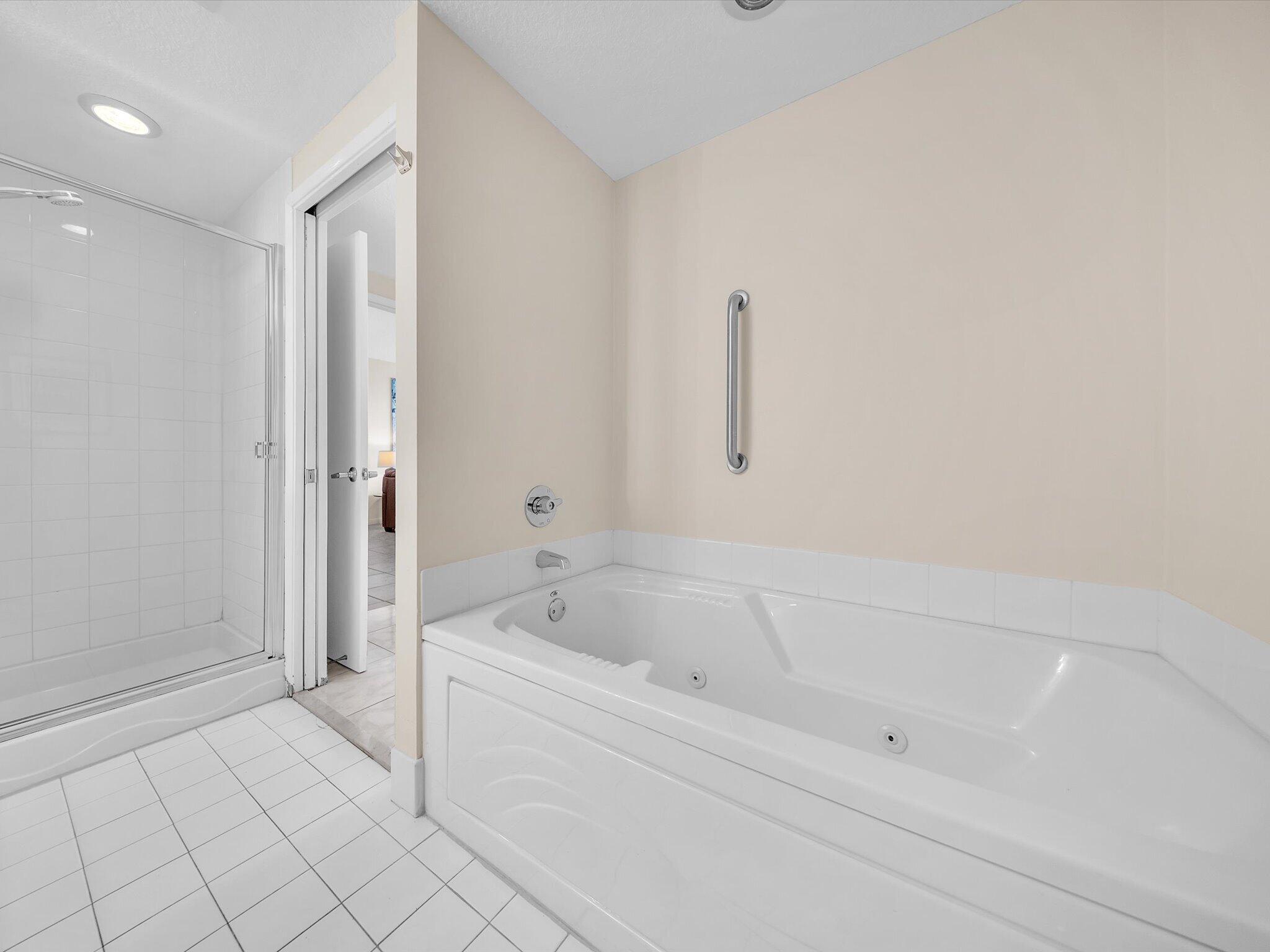 18100 N Bay Rd #707 Sunny Isles Beach, FL 33160