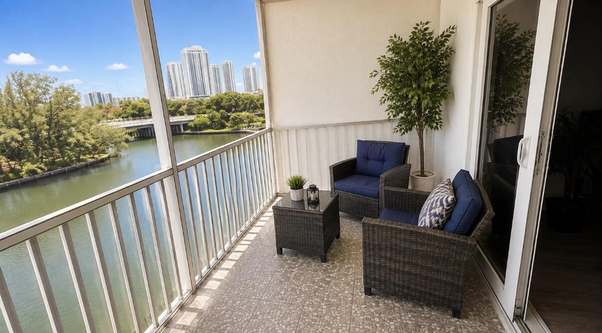 300 Diplomat Pkwy #514