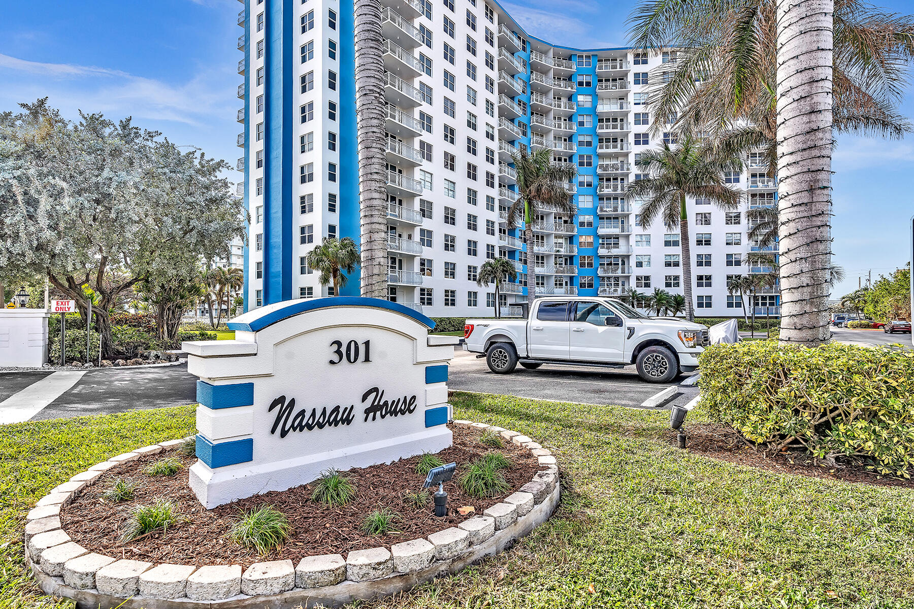 301 N Ocean Blvd #709