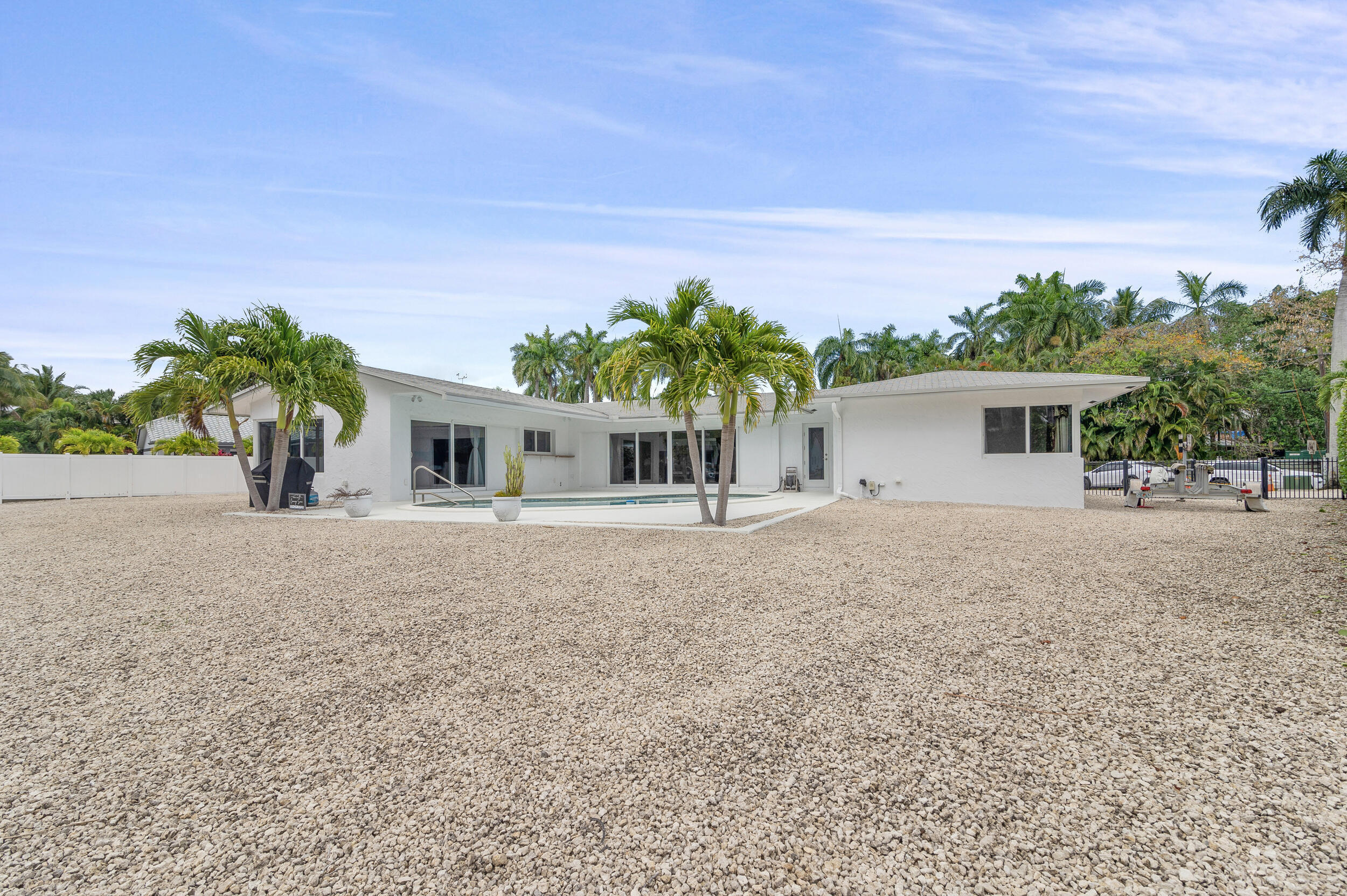 2341 SW 26th Ave Fort Lauderdale, FL 33312