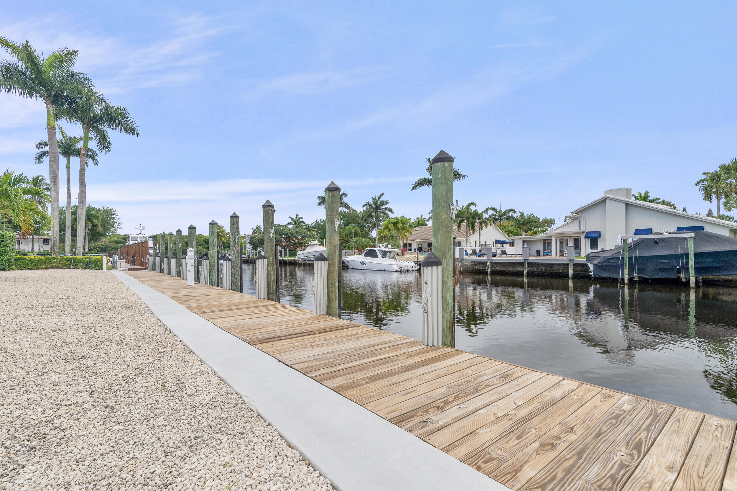 2341 SW 26th Ave Fort Lauderdale, FL 33312