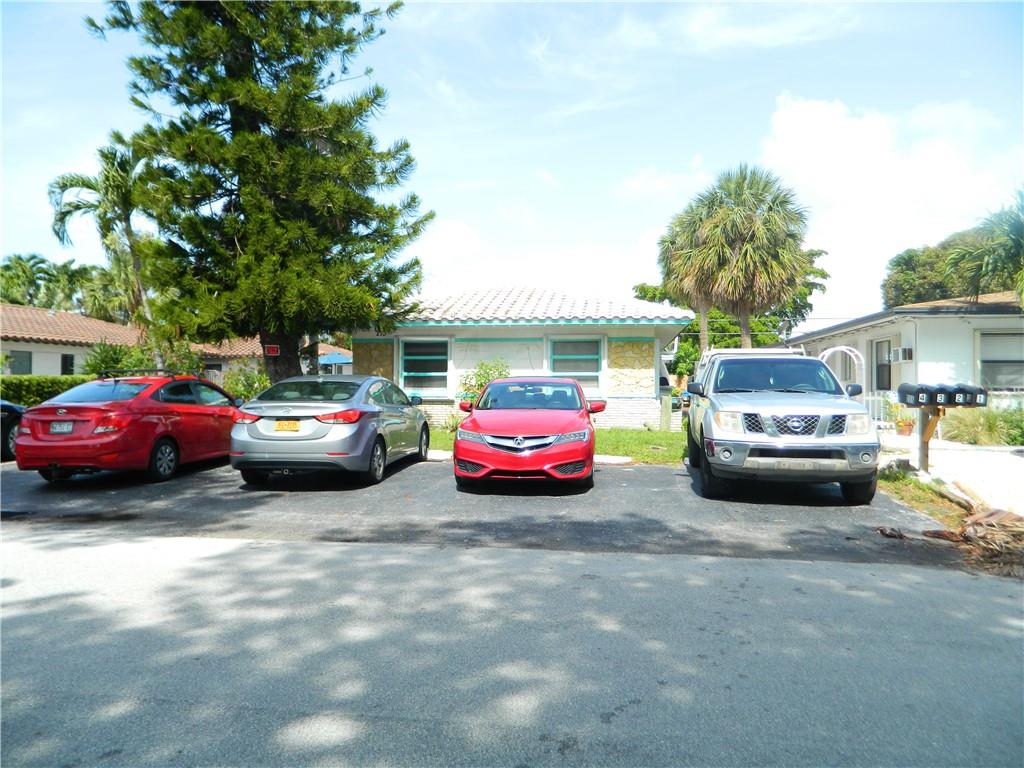 213 Hibiscus Ave