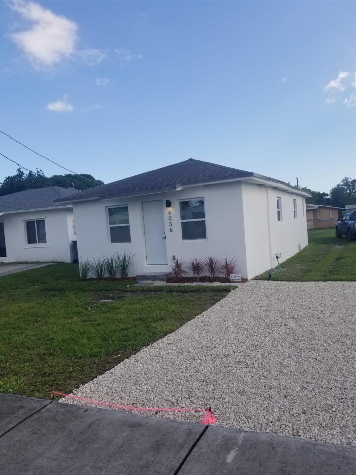 4036 SW 24th St,West Park, FL 33023