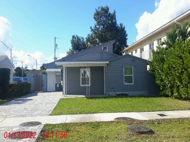 1141 SE 4th Ave