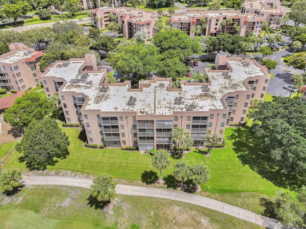 9510 Seagrape Dr #206