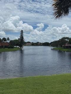 1534 W Harmony Lk Cir
