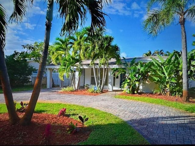 251 NW 34th St