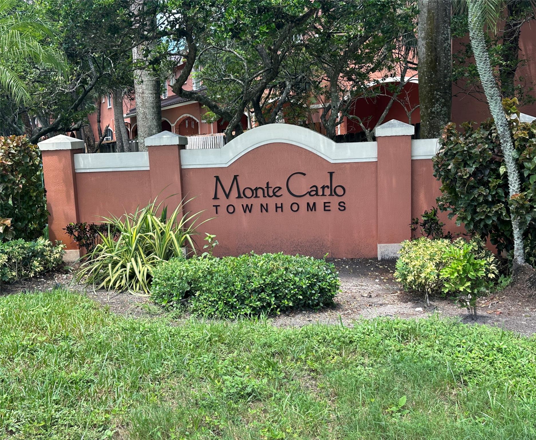 1055 NW 100th Ave