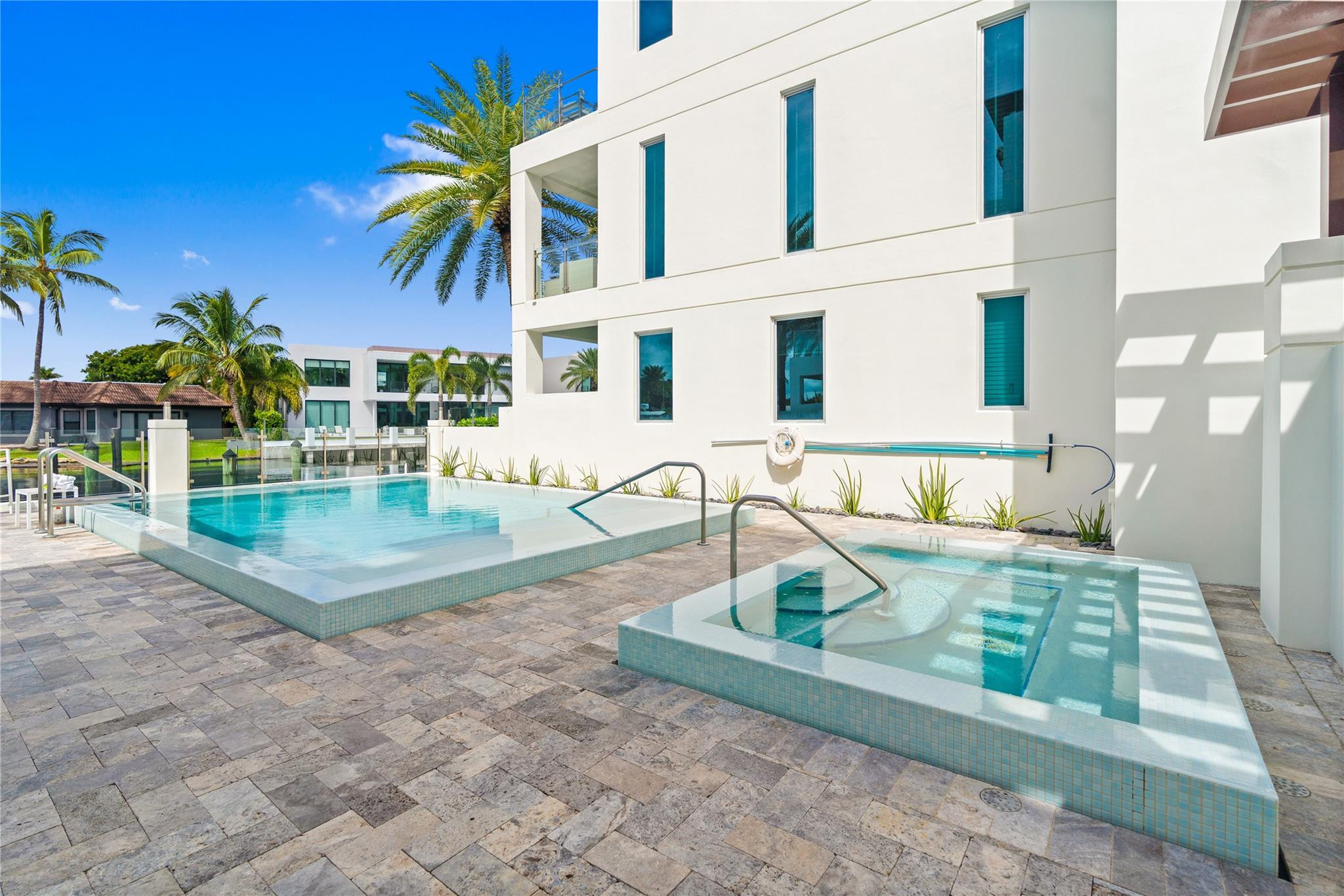 221 Shore #221 Fort Lauderdale, FL 33308