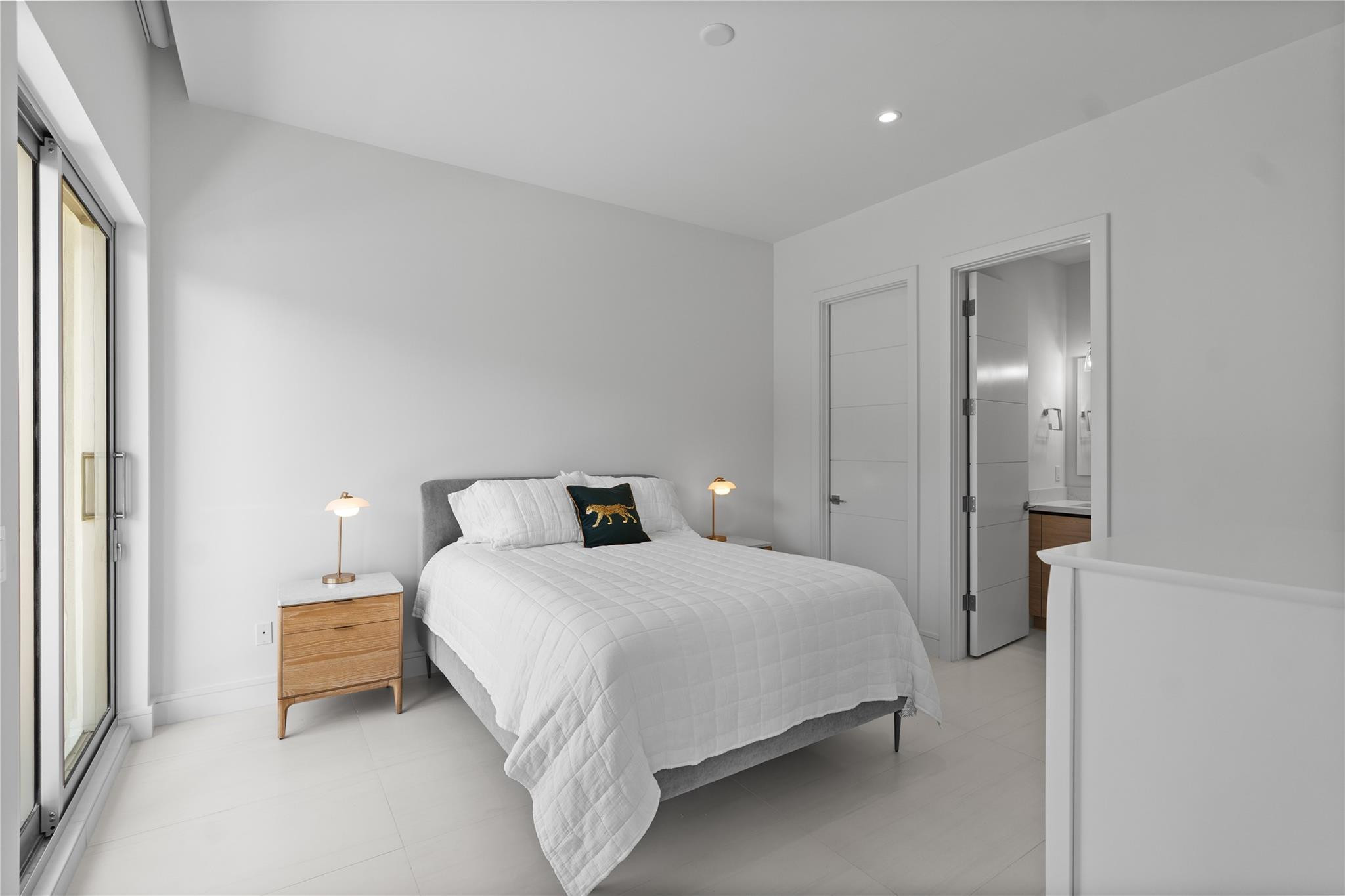 221 Shore #221 Fort Lauderdale, FL 33308