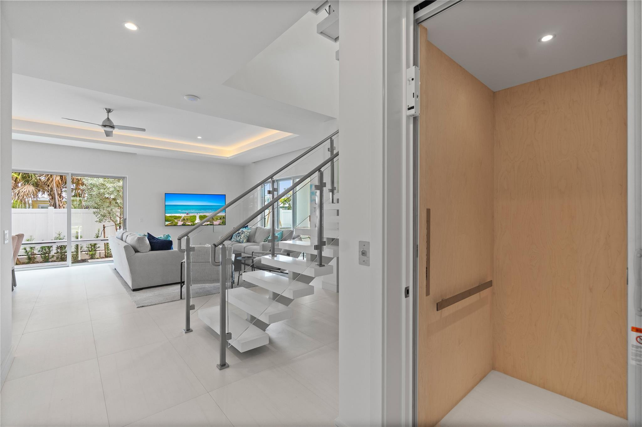 221 Shore #221 Fort Lauderdale, FL 33308