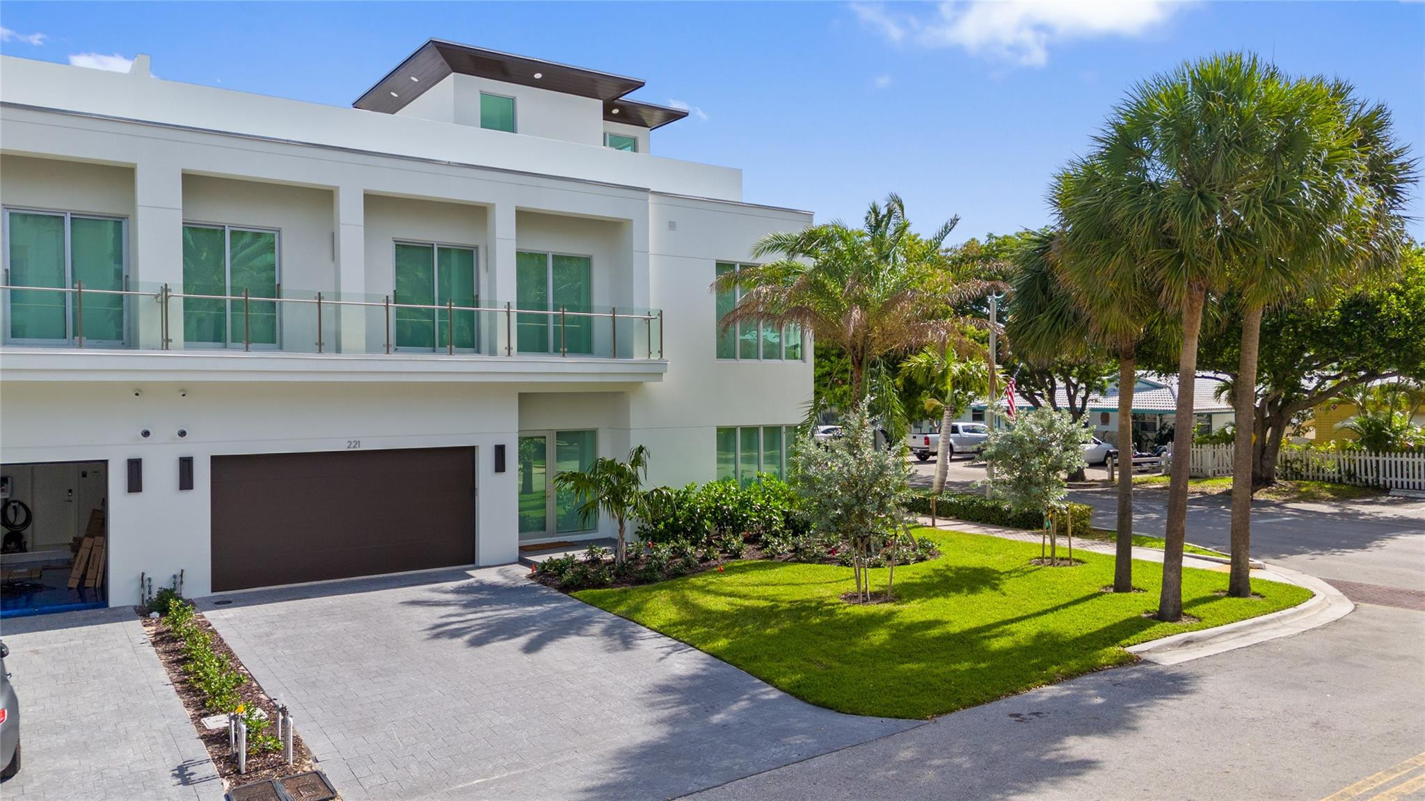 221 Shore #221 Fort Lauderdale, FL 33308