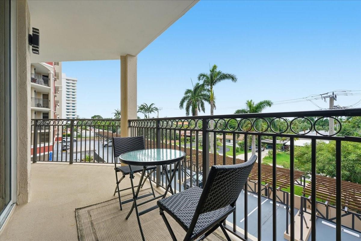 2011 N Ocean Blvd #302 Fort Lauderdale, FL 33305