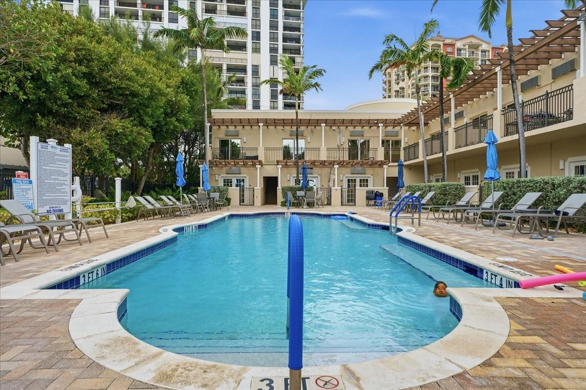 2011 N Ocean Blvd #302 Fort Lauderdale, FL 33305