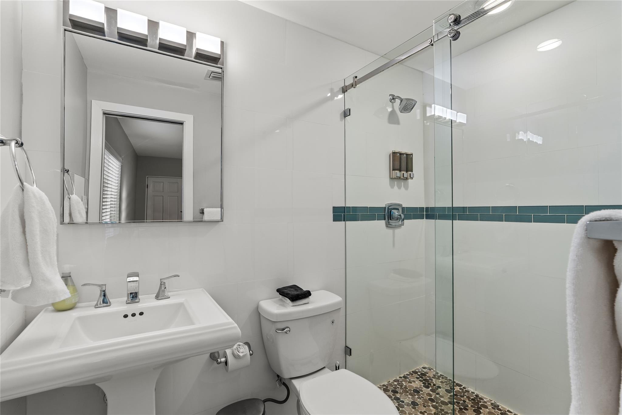 3301 NE 15th St Fort Lauderdale, FL 33304