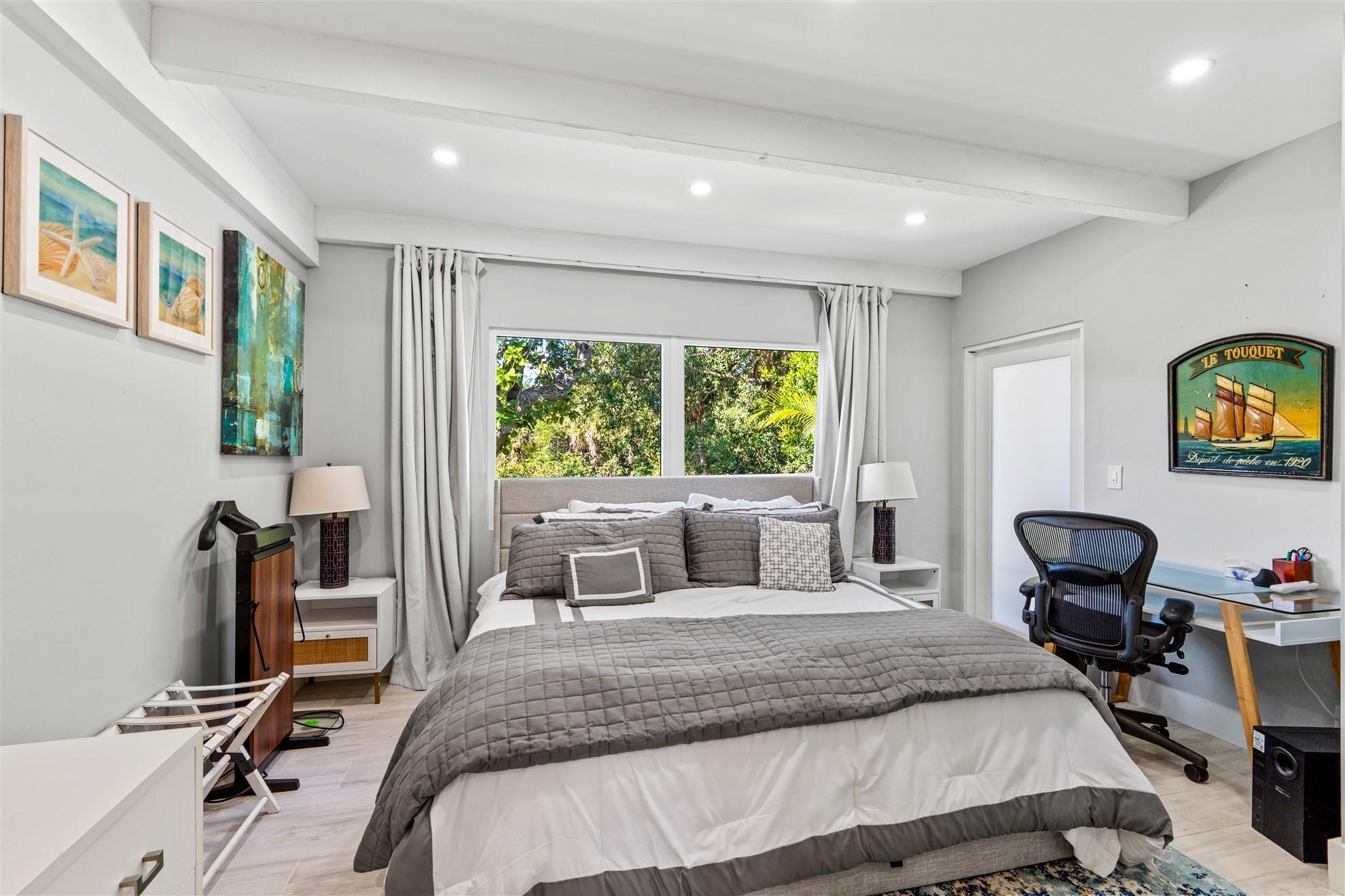 3301 NE 15th St Fort Lauderdale, FL 33304