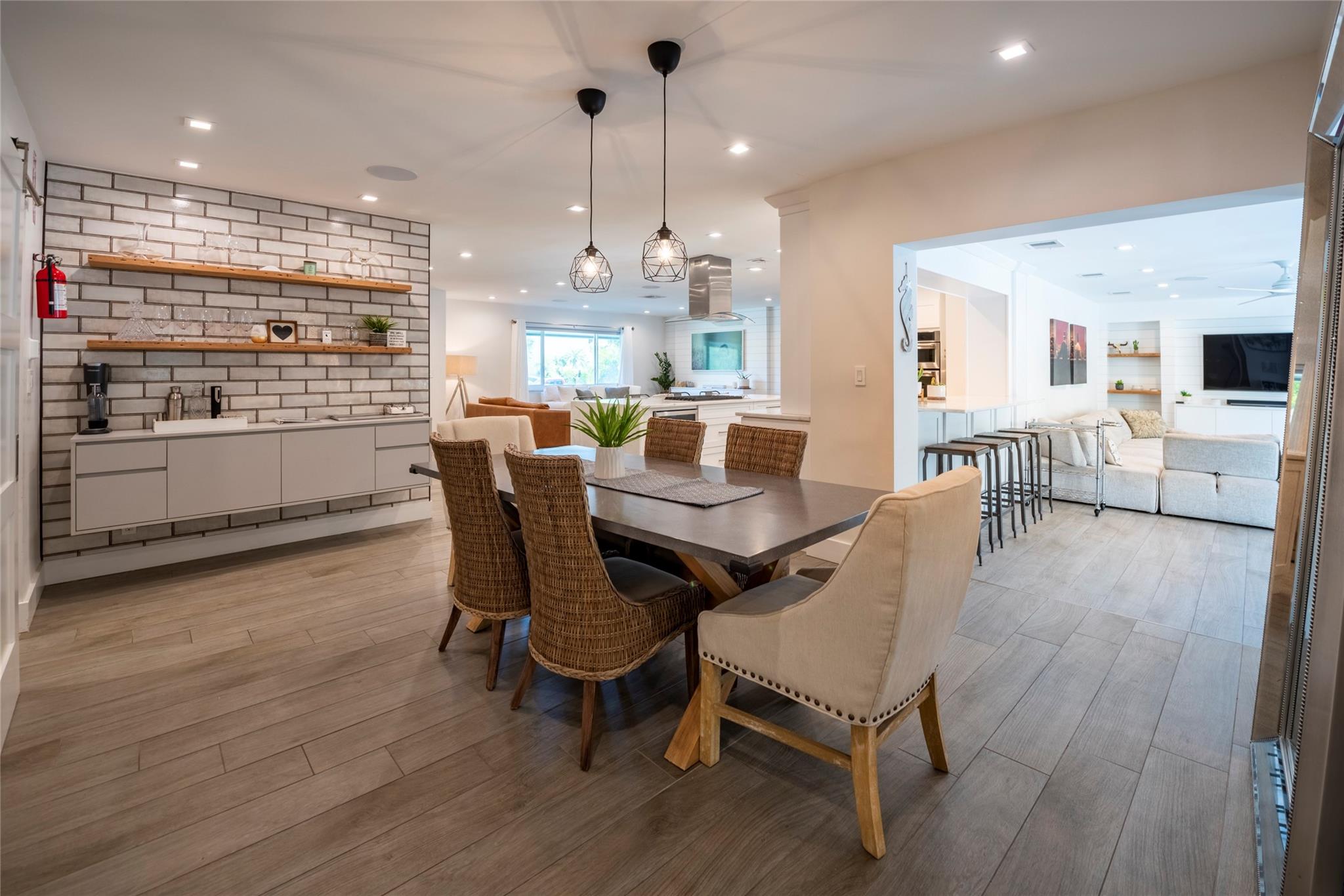 1959 SE 25th Ave Fort Lauderdale, FL 33316