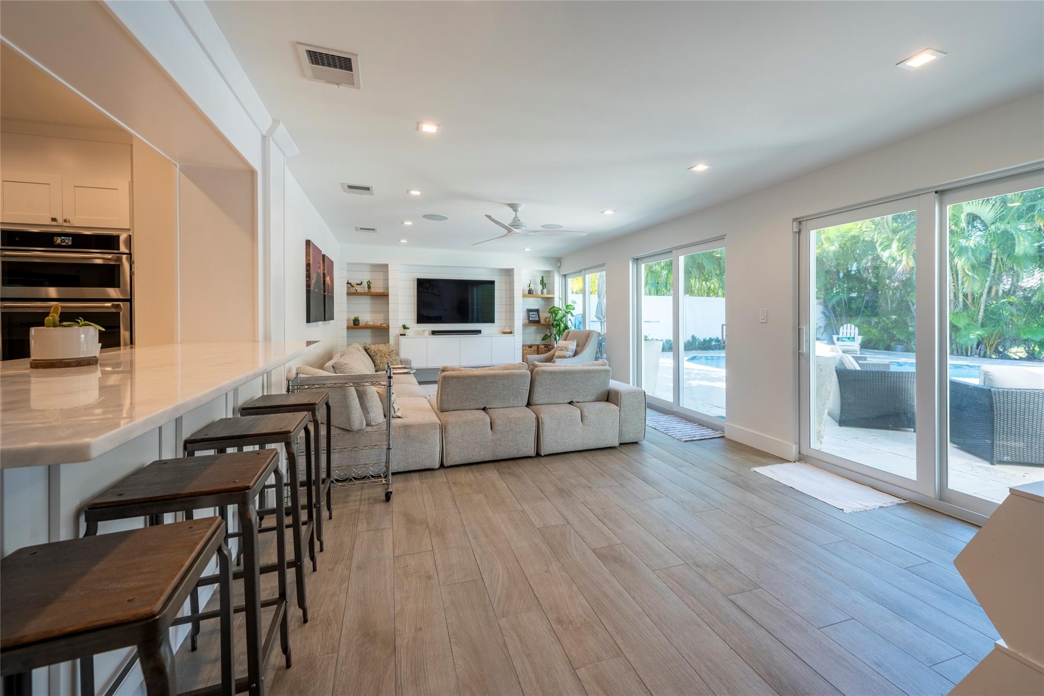 1959 SE 25th Ave Fort Lauderdale, FL 33316